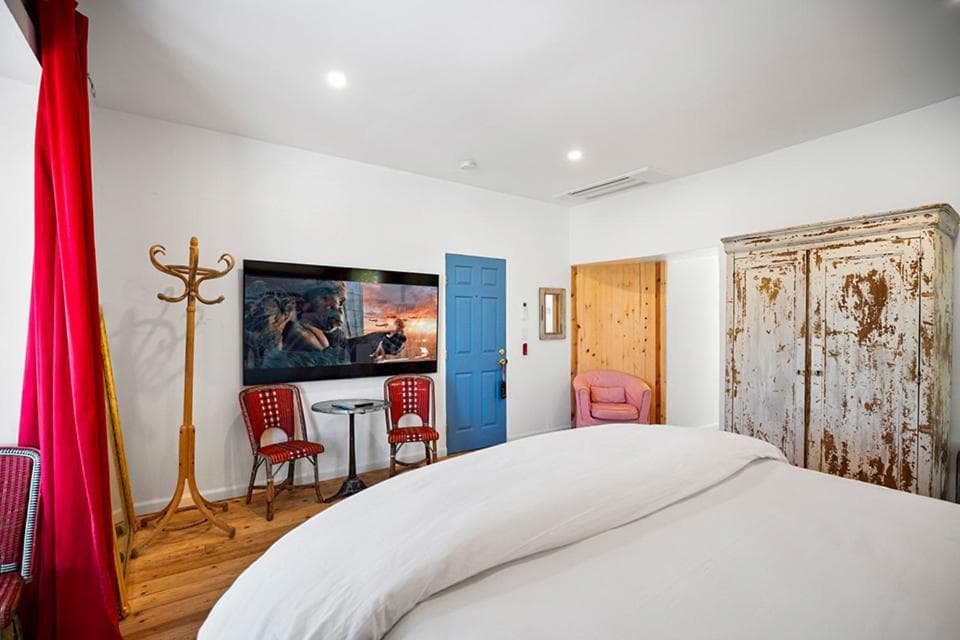 Metro Hotel and Cafe gallery photo in Petaluma, CA — image 15