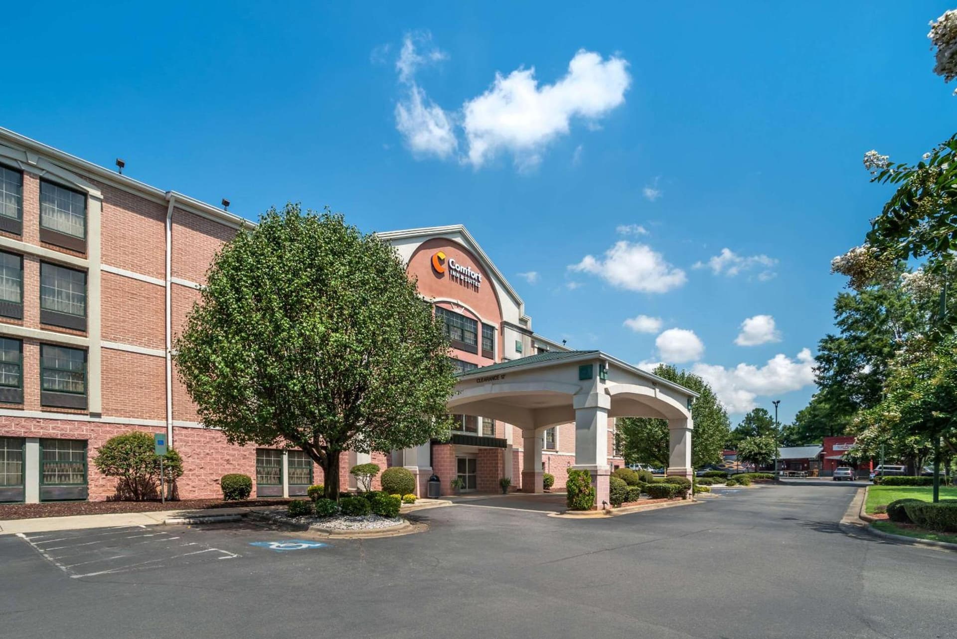 Comfort Inn & Suites Lake Norman — hotel in Mooresville, North Carolina