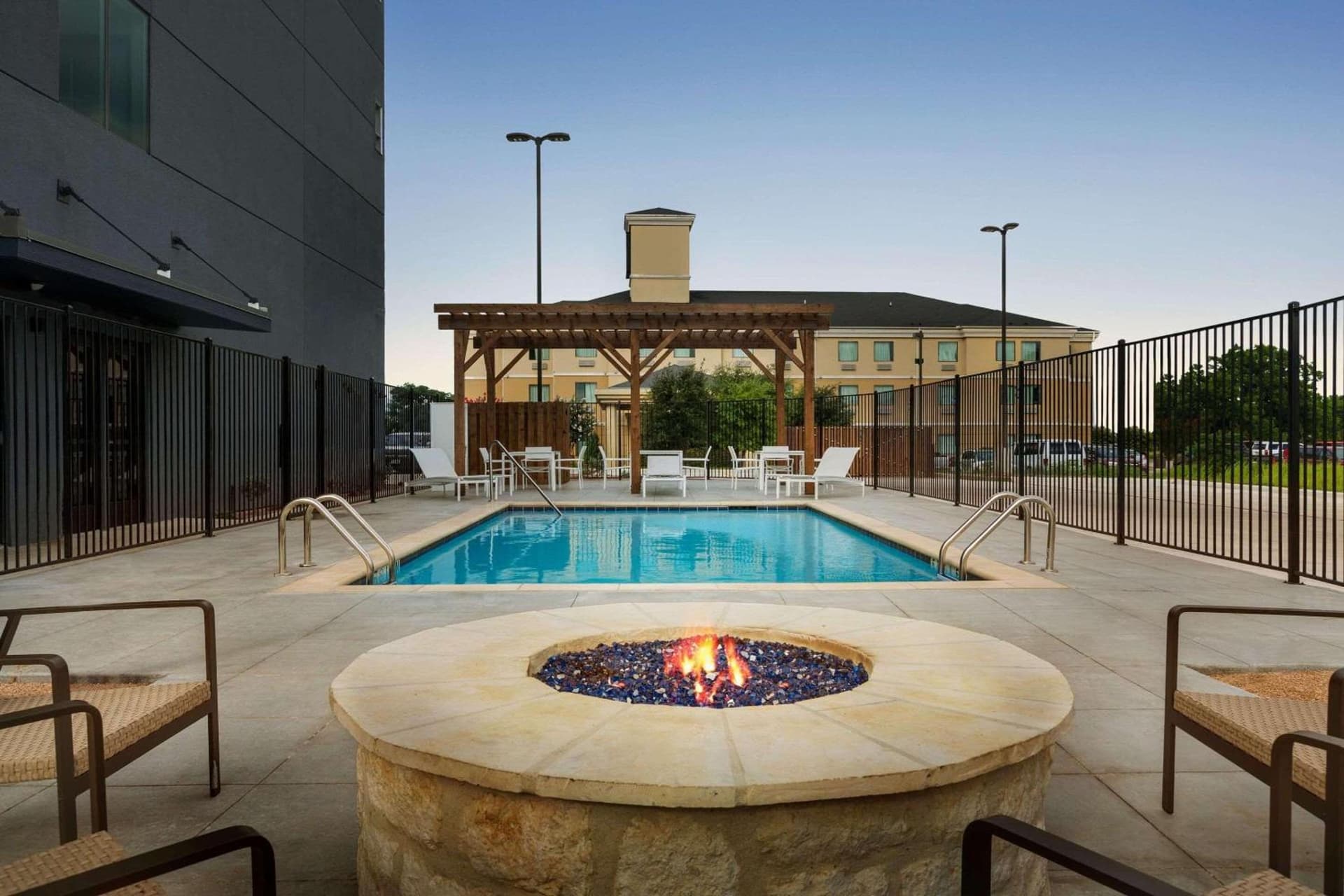 Country Inn & Suites by Radisson, New Braunfels, TX gallery photo in New Braunfels, TX — image 13
