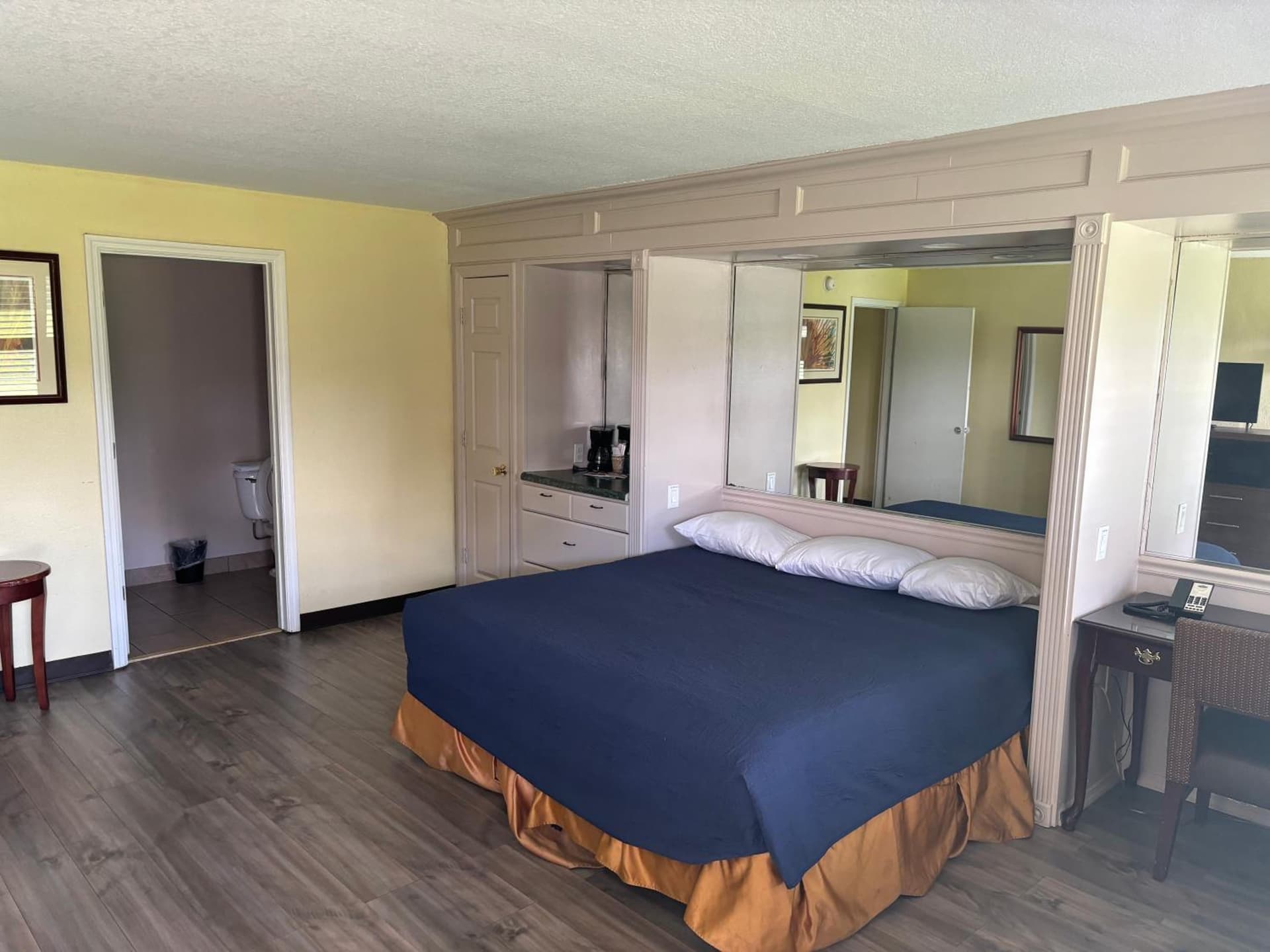 Inn On The Green Florida gallery photo in Tavares, FL — image 10