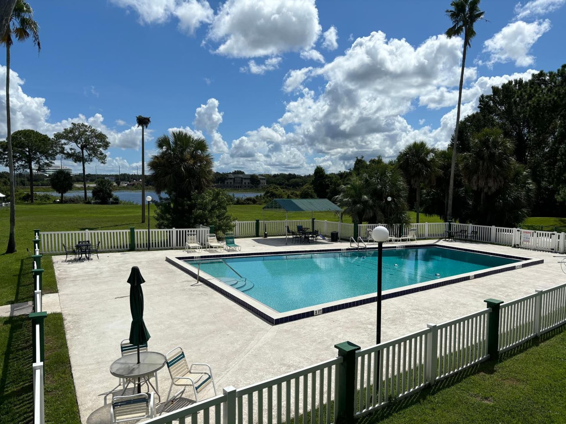 Inn On The Green Florida gallery photo in Tavares, FL — image 15