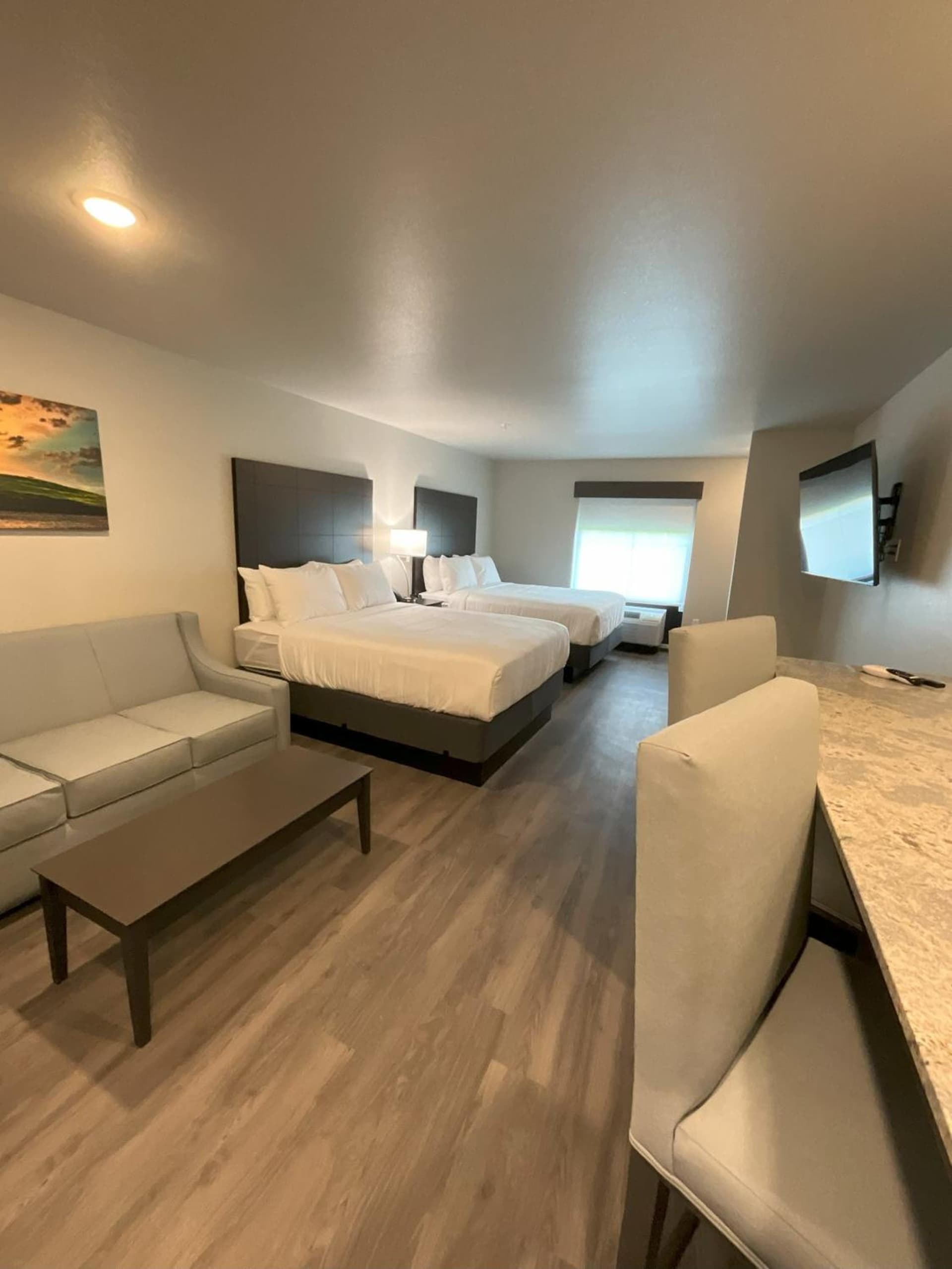 Riverstone Suites by Cobblestone Hotels - Chippewa Falls gallery photo in Chippewa Falls, WI — image 25