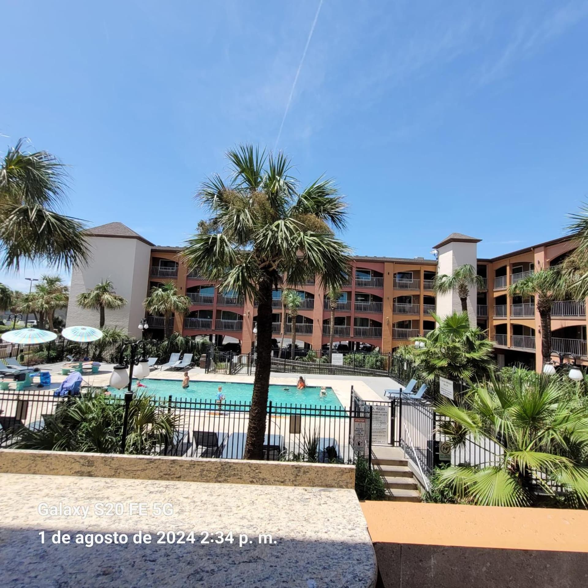 Beachfront Palms Resort Galveston, an Ascend Collection Hotel property views in Galveston, TX — gallery photo 3