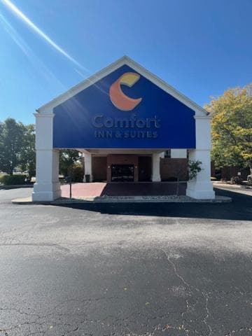 Comfort Inn & Suites Toledo North featured exterior or lobby in Toledo, OH — similar hotel