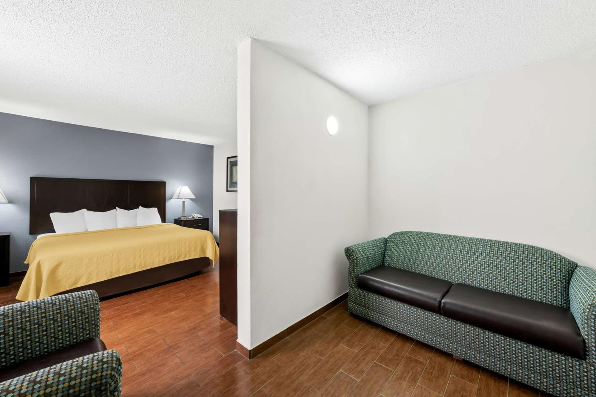 SureStay Plus Hotel by Best Western Lubbock Medical Center gallery photo in Lubbock, TX — image 40
