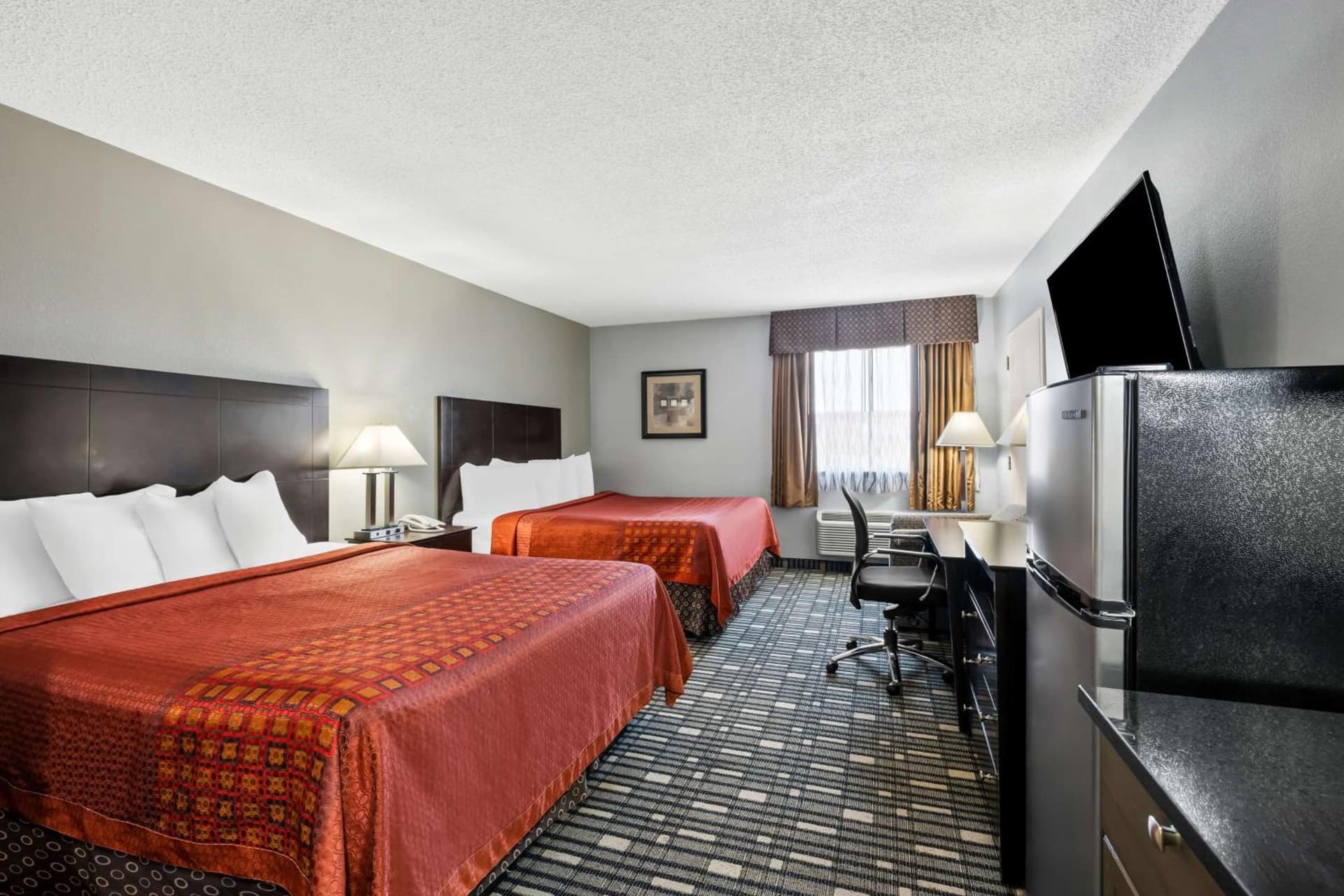 SureStay Plus Hotel by Best Western Lubbock Medical Center gallery photo in Lubbock, TX — image 41