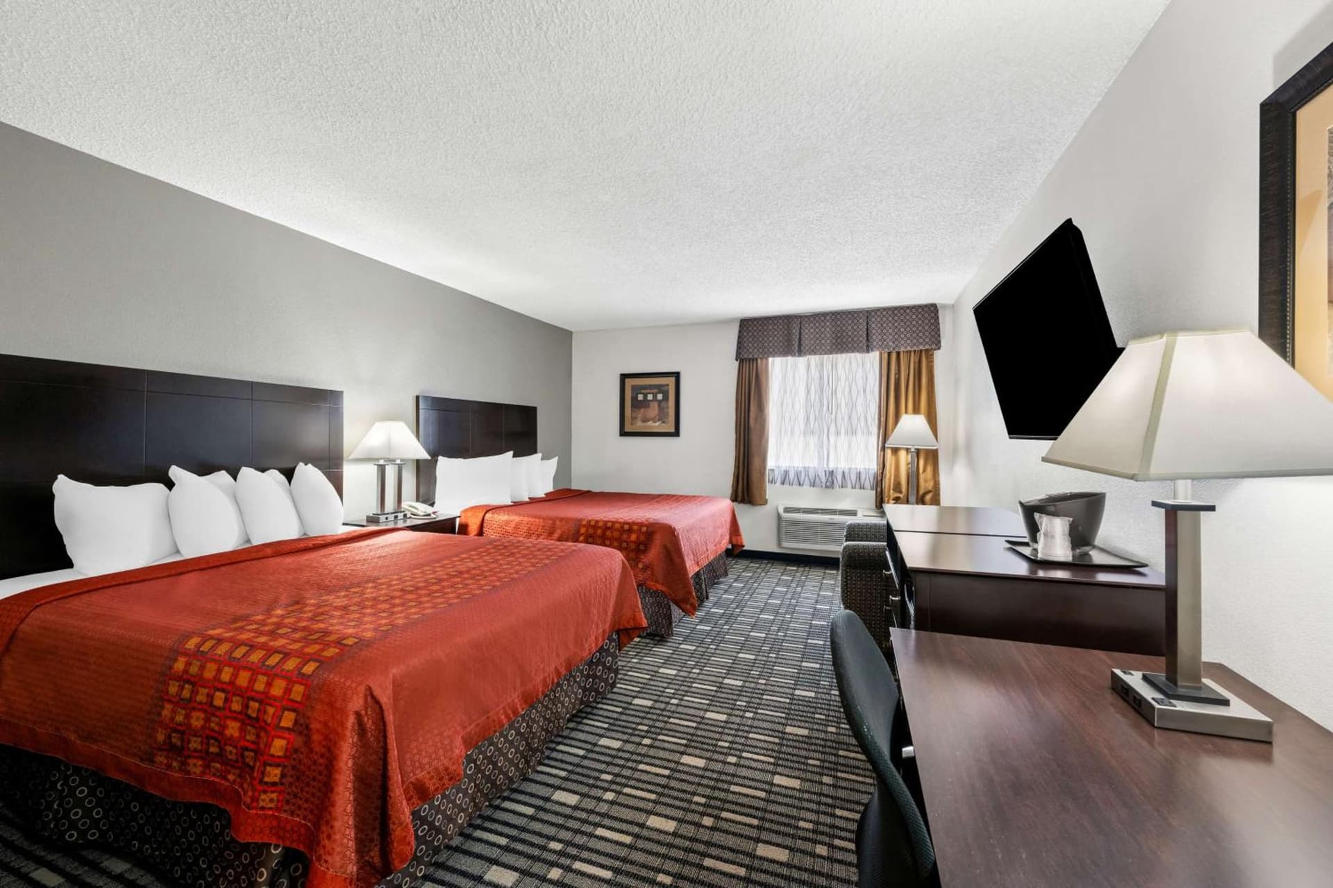 SureStay Plus Hotel by Best Western Lubbock Medical Center gallery photo in Lubbock, TX — image 35