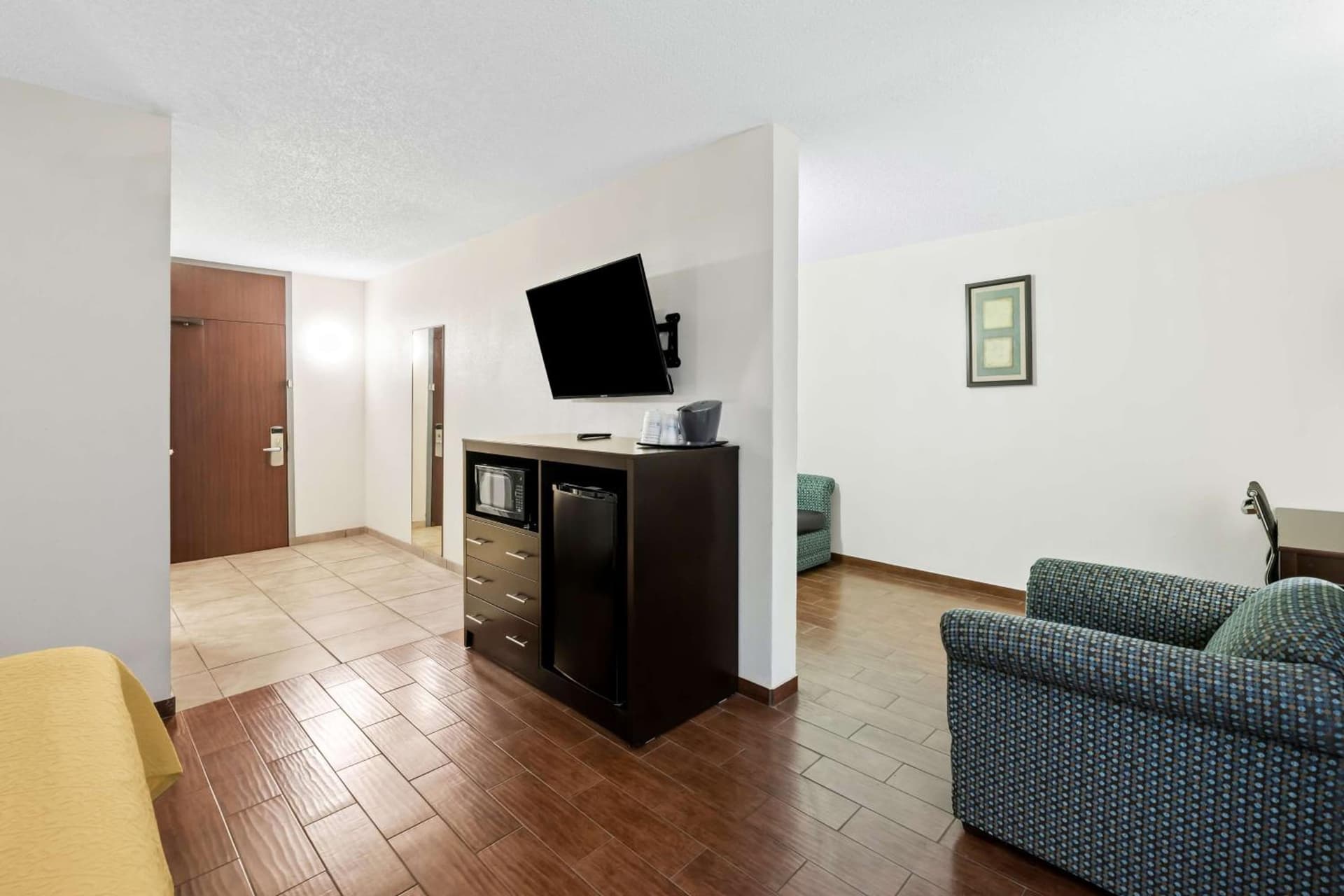SureStay Plus Hotel by Best Western Lubbock Medical Center gallery photo in Lubbock, TX — image 45