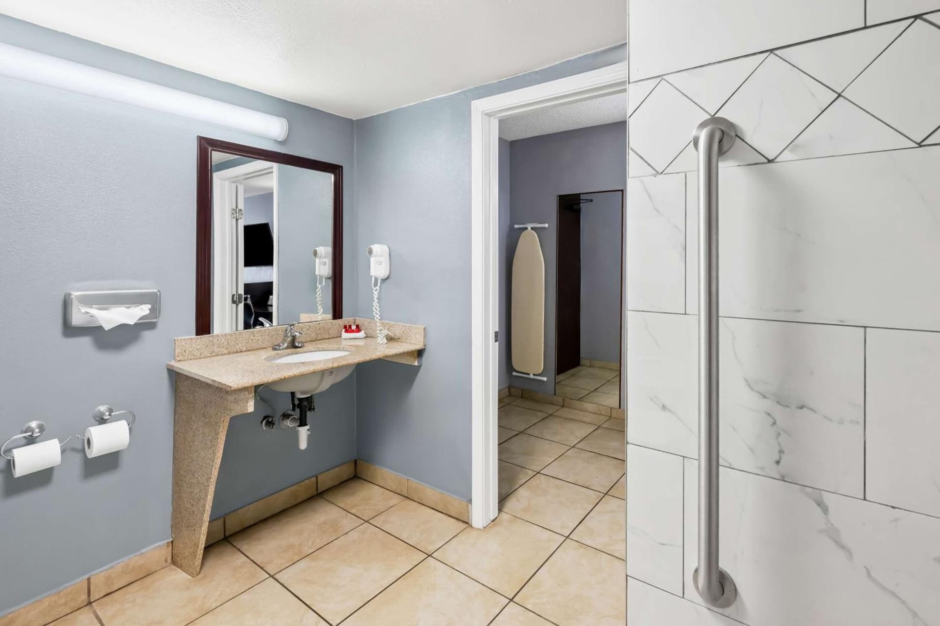 SureStay Plus Hotel by Best Western Lubbock Medical Center gallery photo in Lubbock, TX — image 46