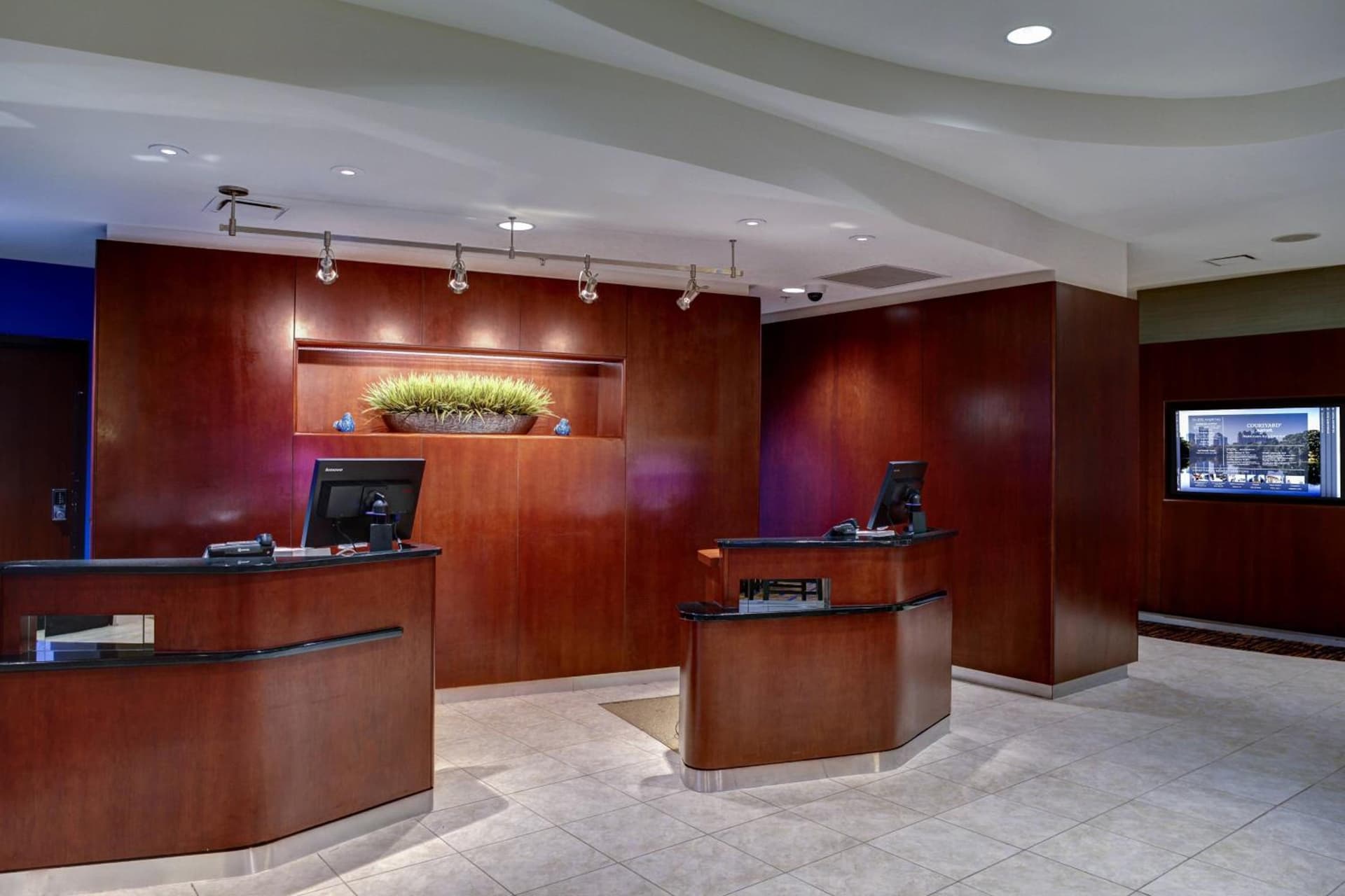 Courtyard by Marriott Atlanta Airport West interior in Atlanta, GA — gallery photo 2