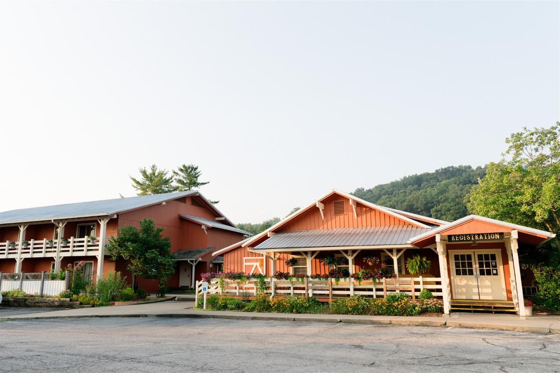 Brown County Inn property views in Nashville, IN — gallery photo 3