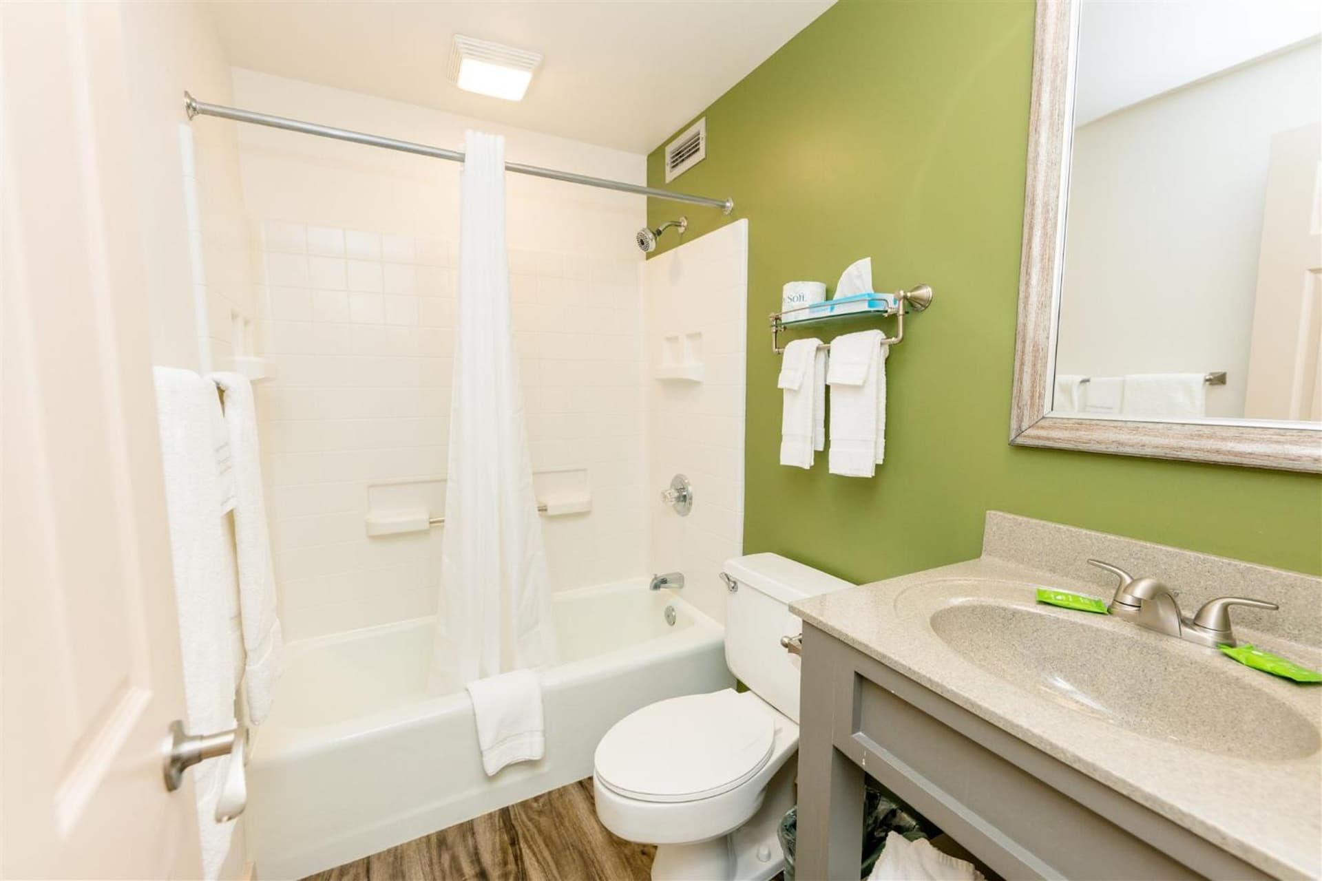 Brown County Inn gallery photo in Nashville, IN — image 33
