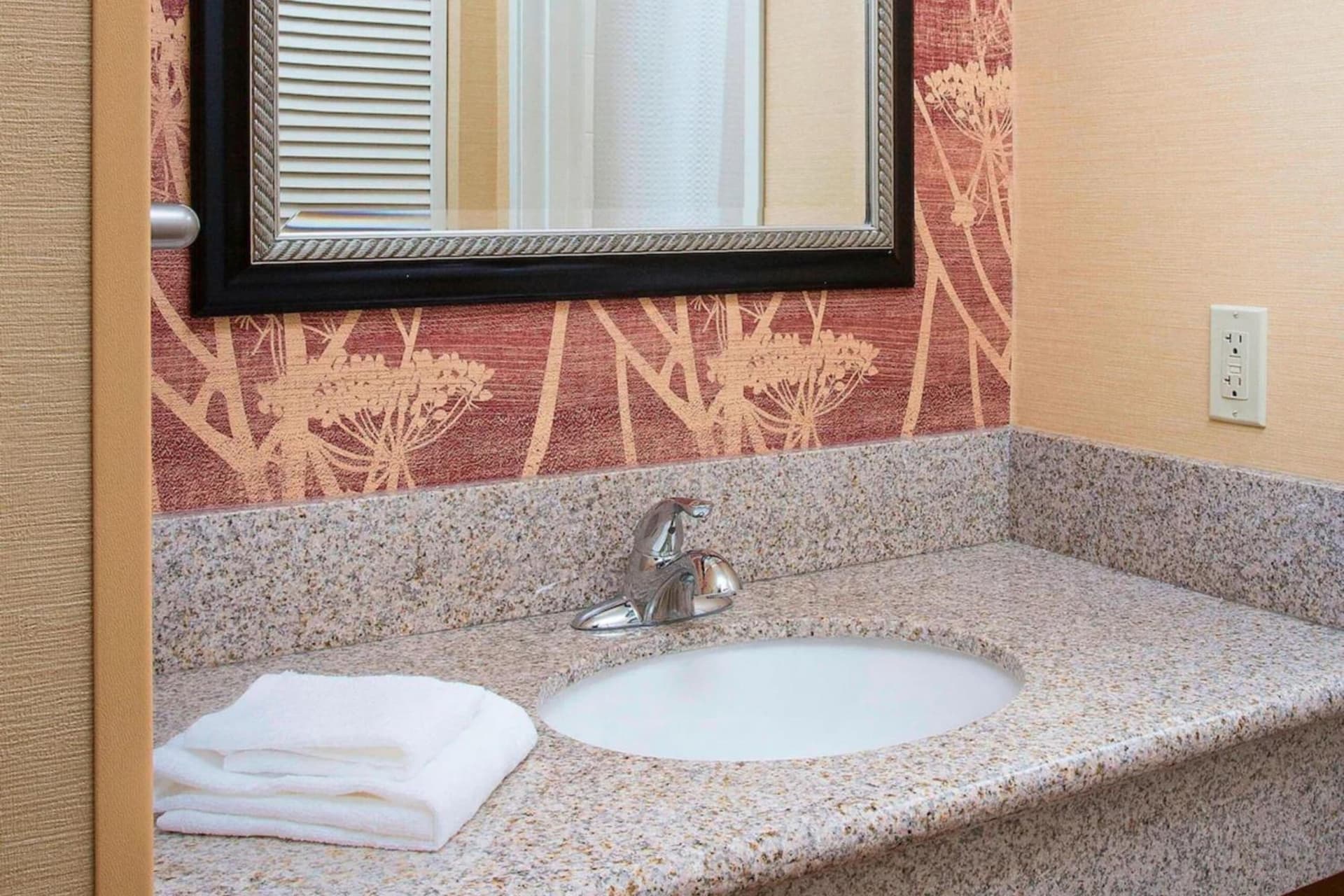 Courtyard by Marriott Peoria gallery photo in Peoria, IL — image 4
