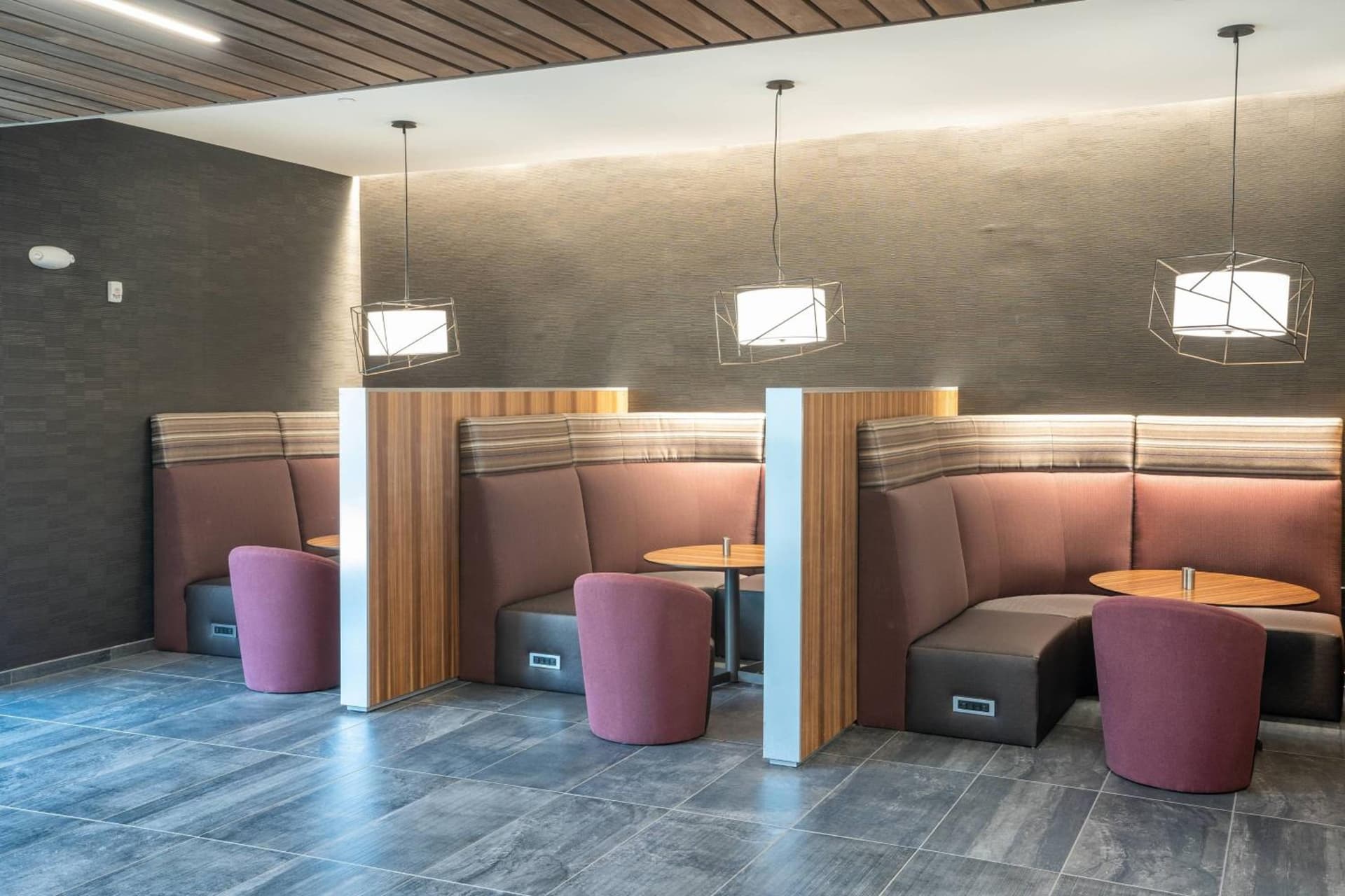 Courtyard by Marriott Charleston-North Charleston gallery photo in Charleston, SC — image 24