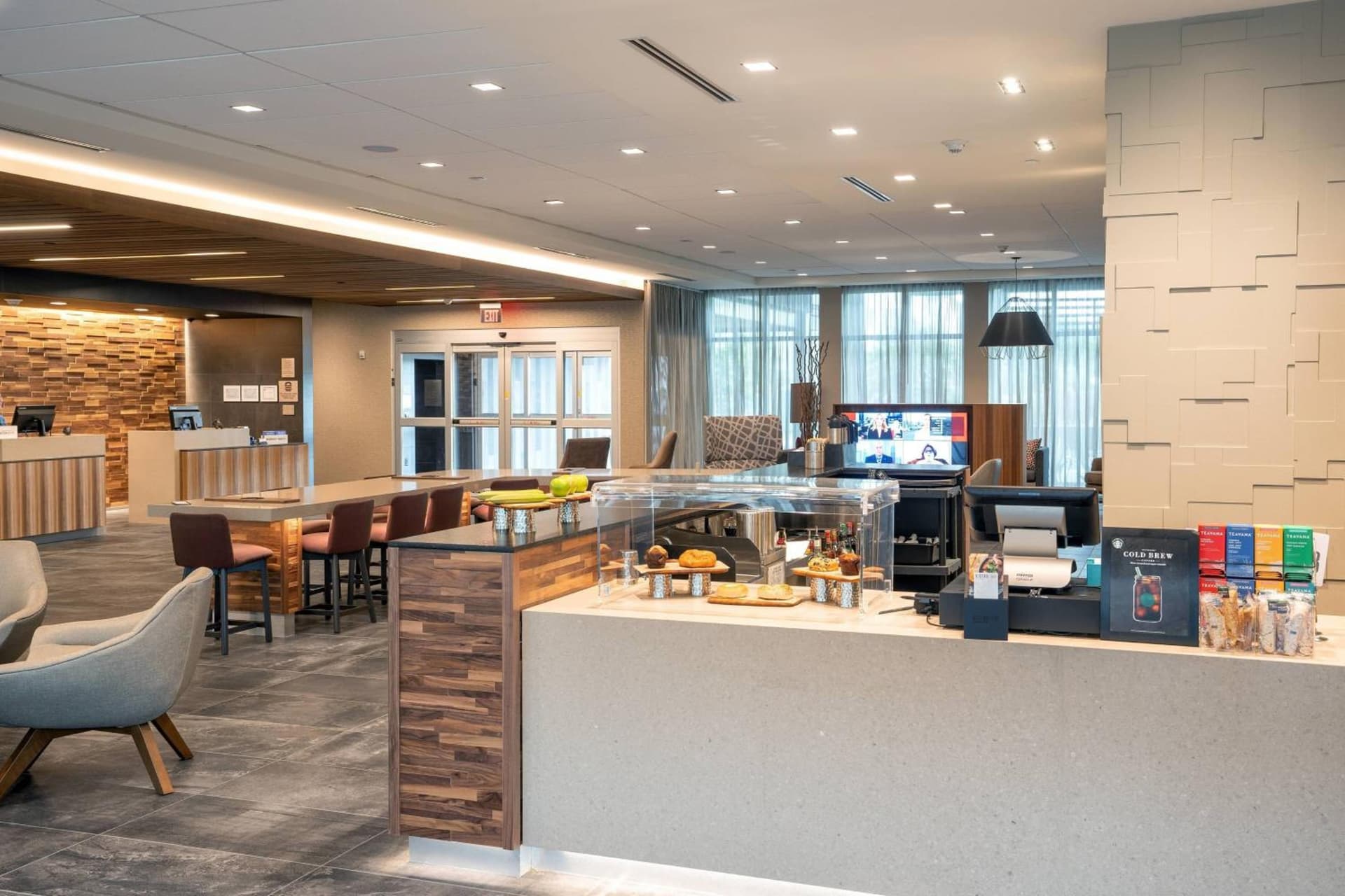 Courtyard by Marriott Charleston-North Charleston gallery photo in Charleston, SC — image 16