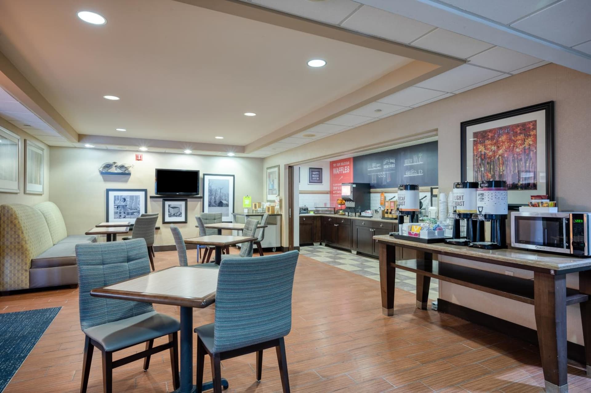 Hampton Inn Janesville gallery photo in Janesville, WI — image 15