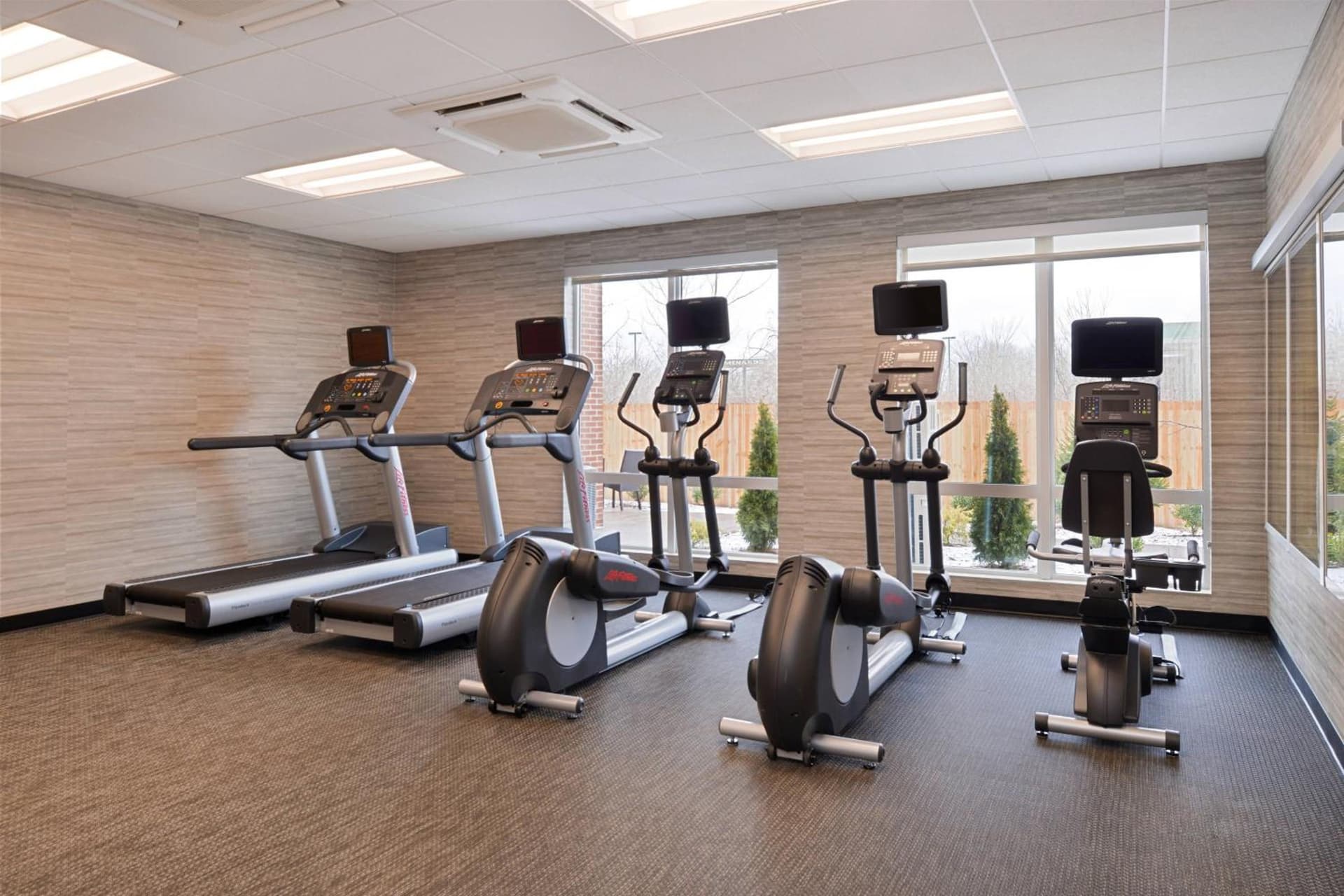Courtyard by Marriott Toledo North gallery photo in Toledo, OH — image 16