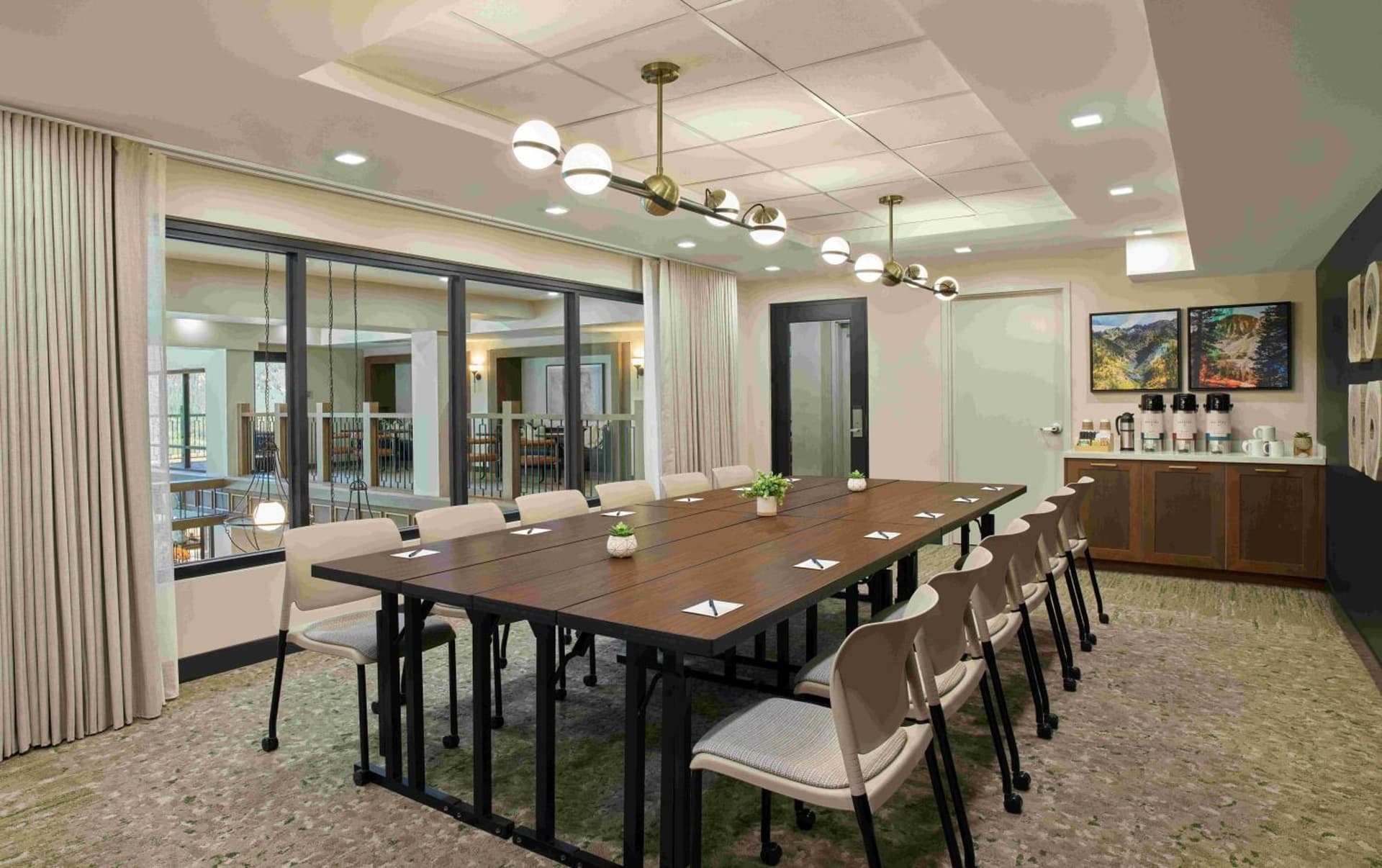 TownePlace Suites by Marriott Avon Vail Valley property views in Avon, CO — gallery photo 3