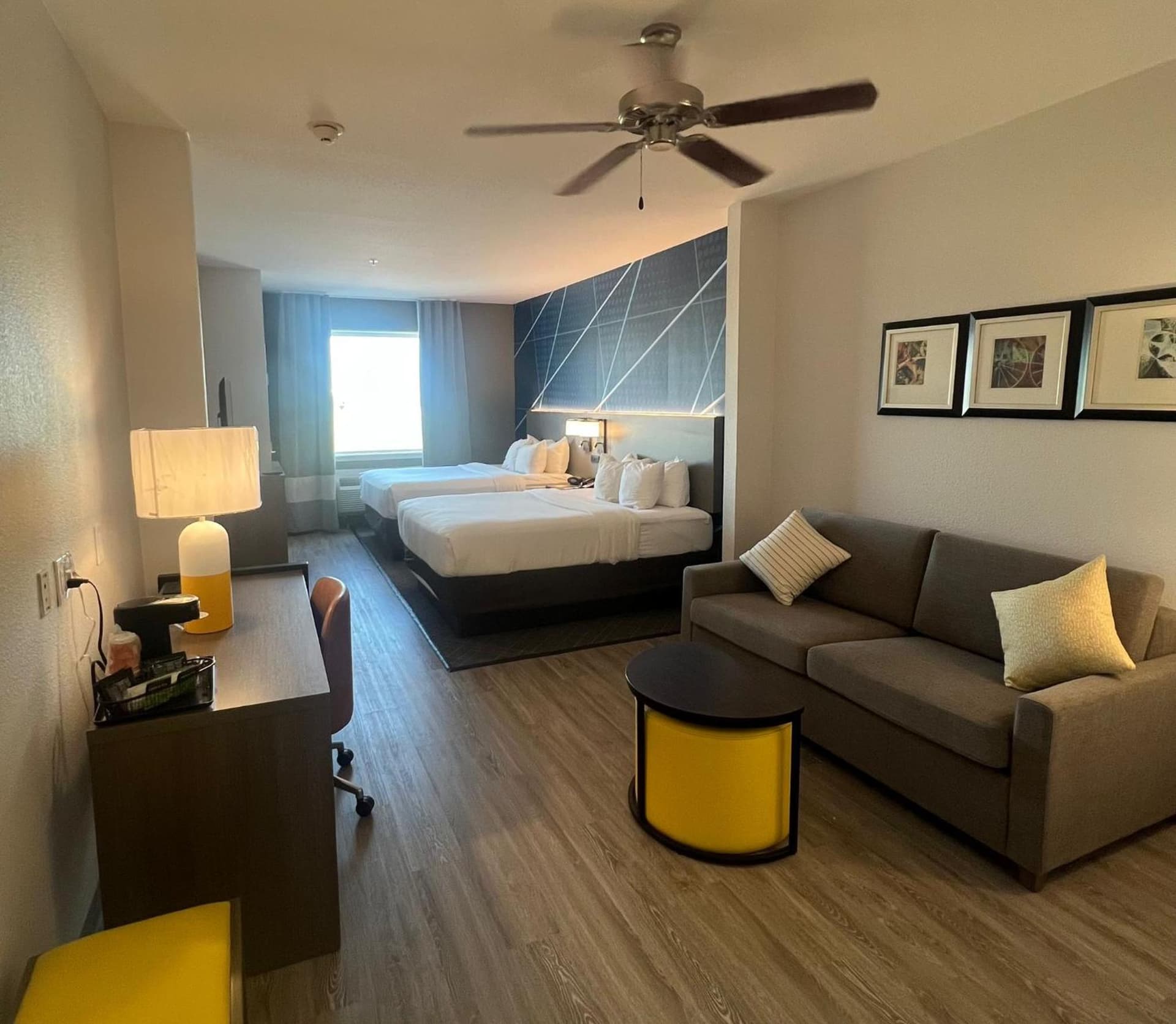 Comfort Suites San Angelo near University interior in San Angelo, TX — gallery photo 2