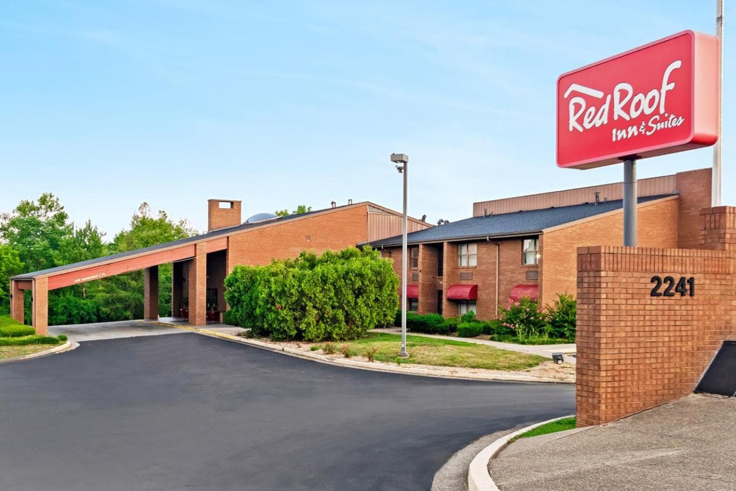 Red Roof Inn & Suites Lexington - Hamburg featured exterior or lobby in Lexington, KY — similar hotel