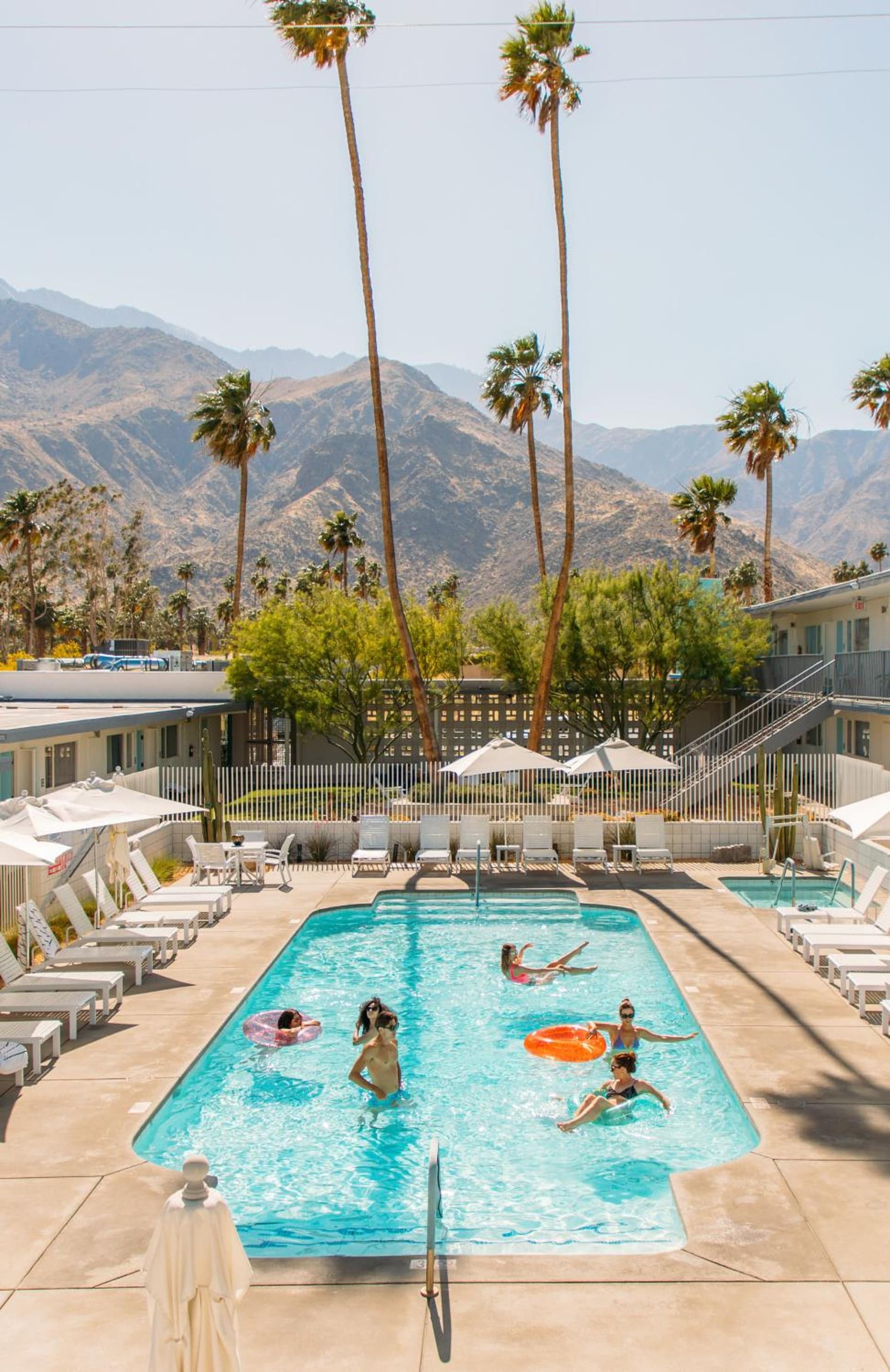 The Skylark, a Palm Springs Hotel — hotel in Cabazon, California