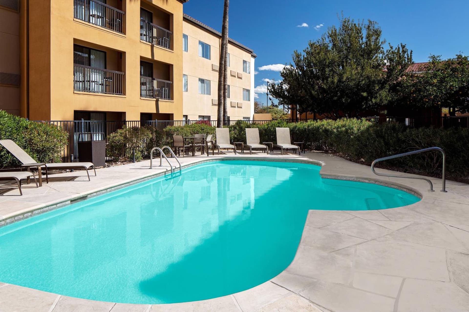Courtyard by Marriott Tucson Williams Centre property views in Tucson, AZ — gallery photo 3