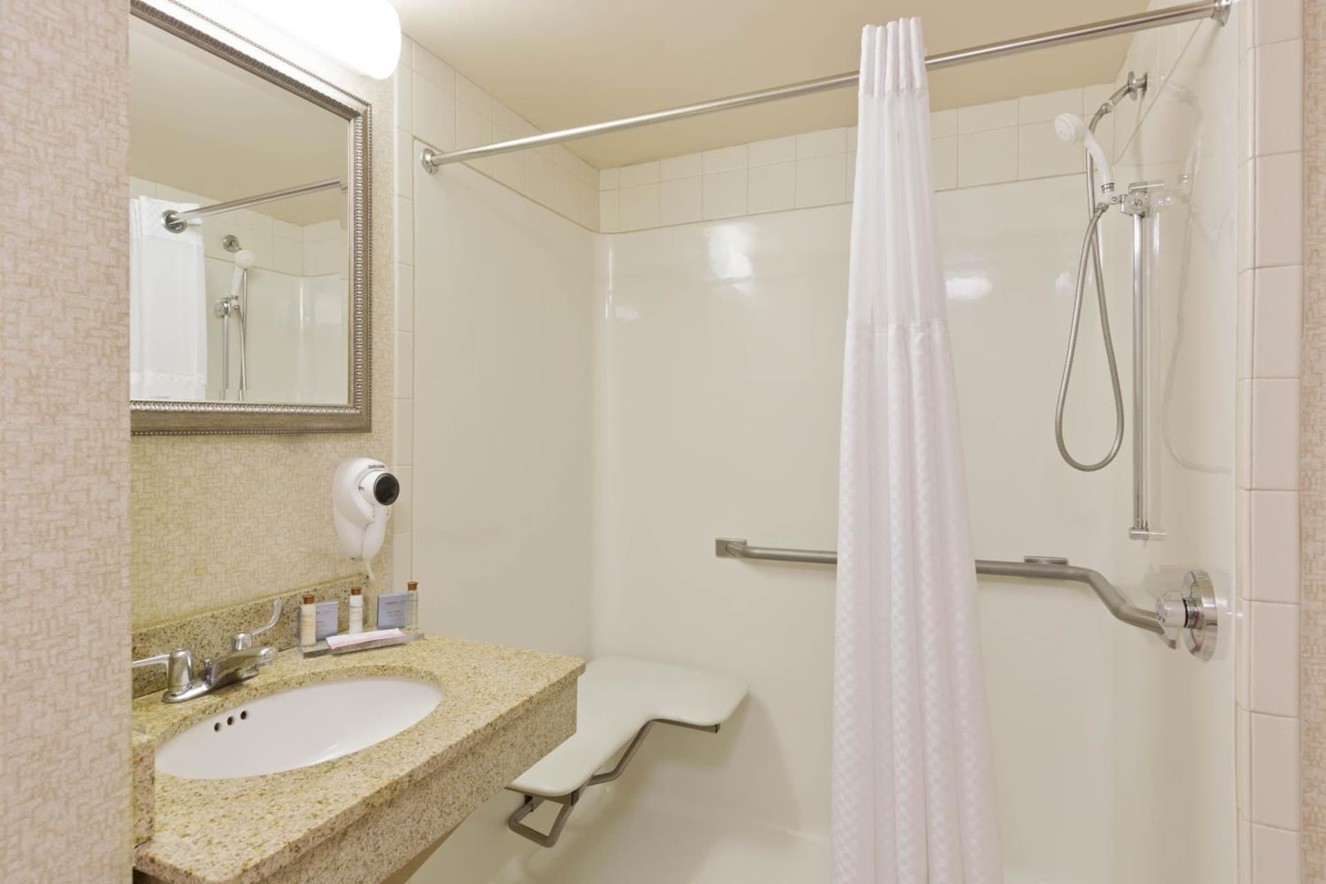 Wingate by Wyndham Charlotte Airport gallery photo in Charlotte, NC — image 47
