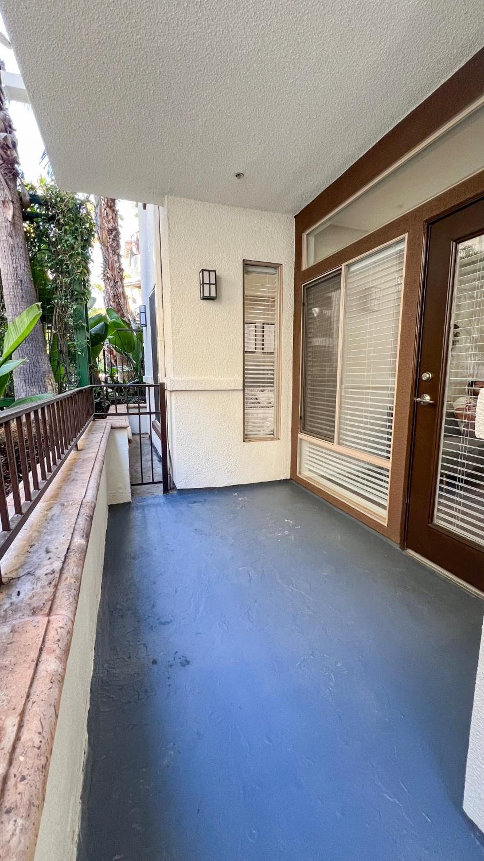 Modern Apartment in Trendy Area featured exterior or lobby in Los Angeles, CA — similar hotel