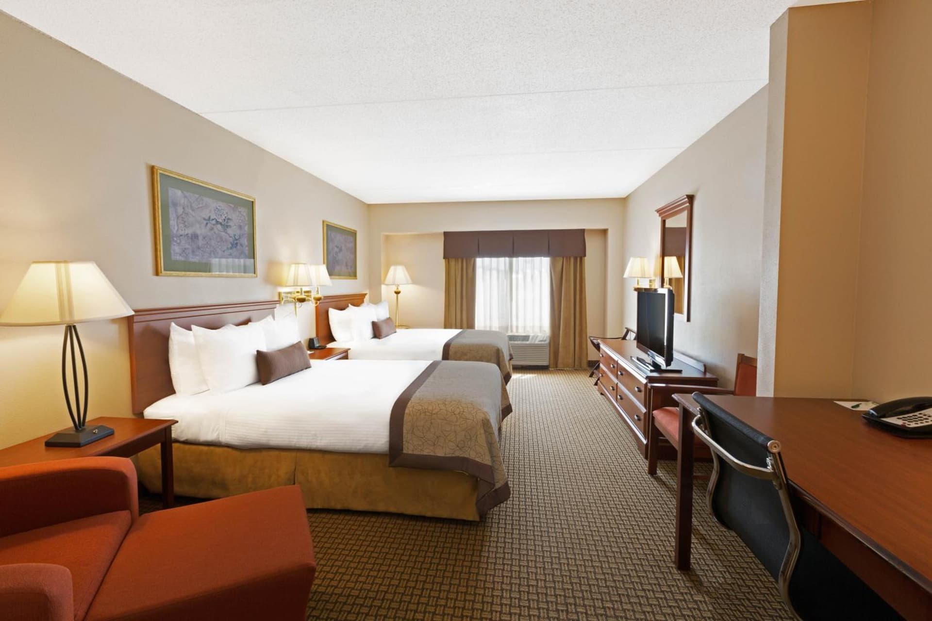Wingate by Wyndham Charlotte Airport gallery photo in Charlotte, NC — image 11