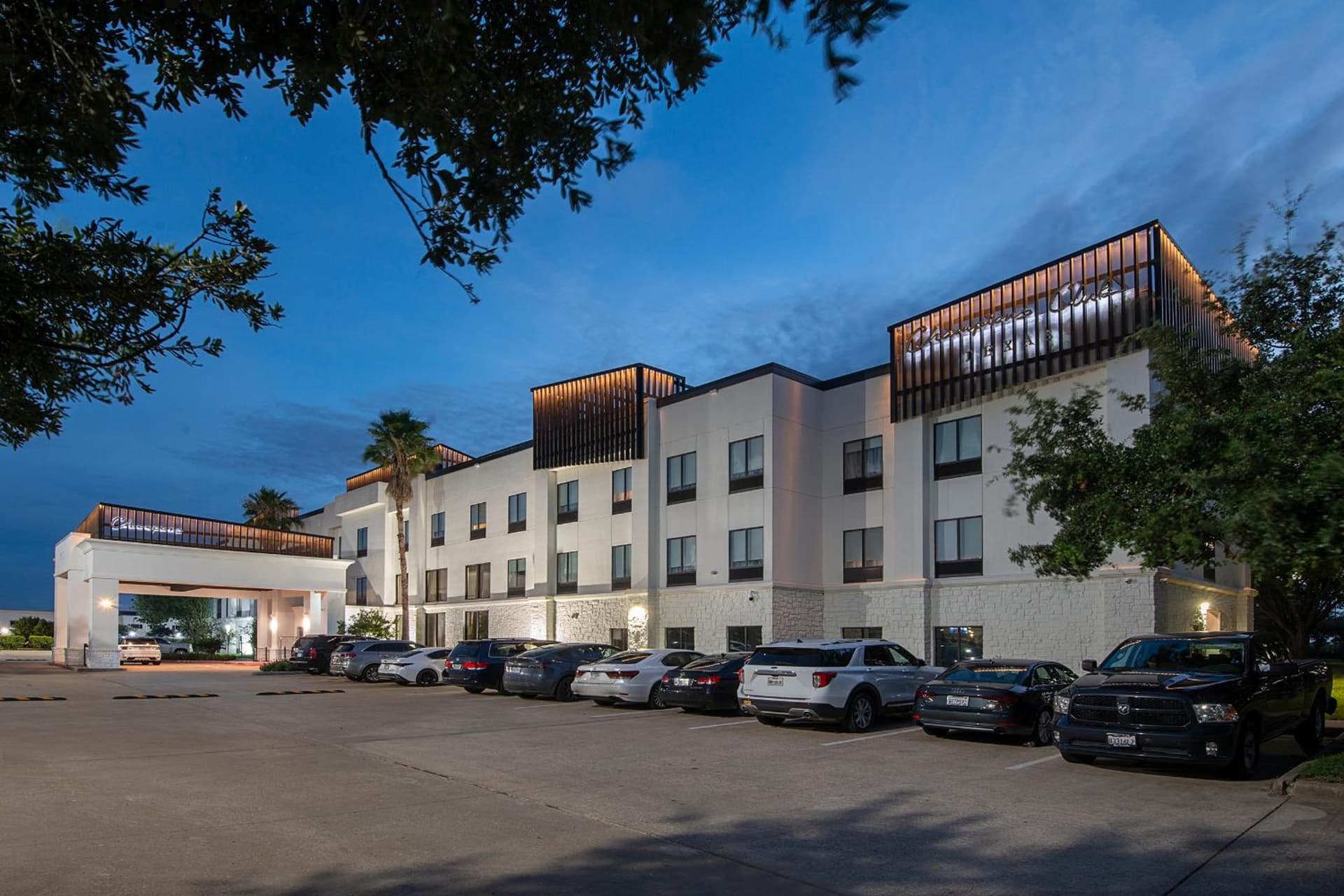 Champions Club and Hotel, Houston Westchase gallery photo in Houston, TX — image 22