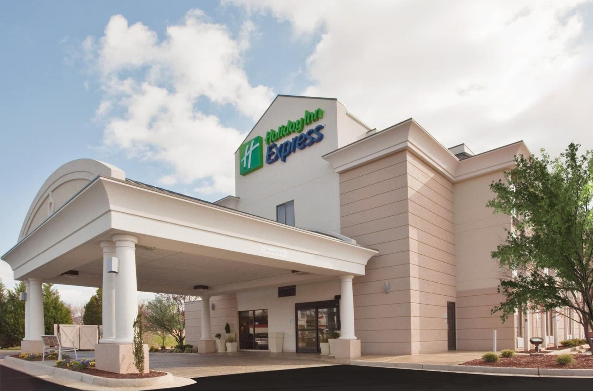Holiday Inn Express Lynchburg by IHG gallery photo in Lynchburg, VA — image 37