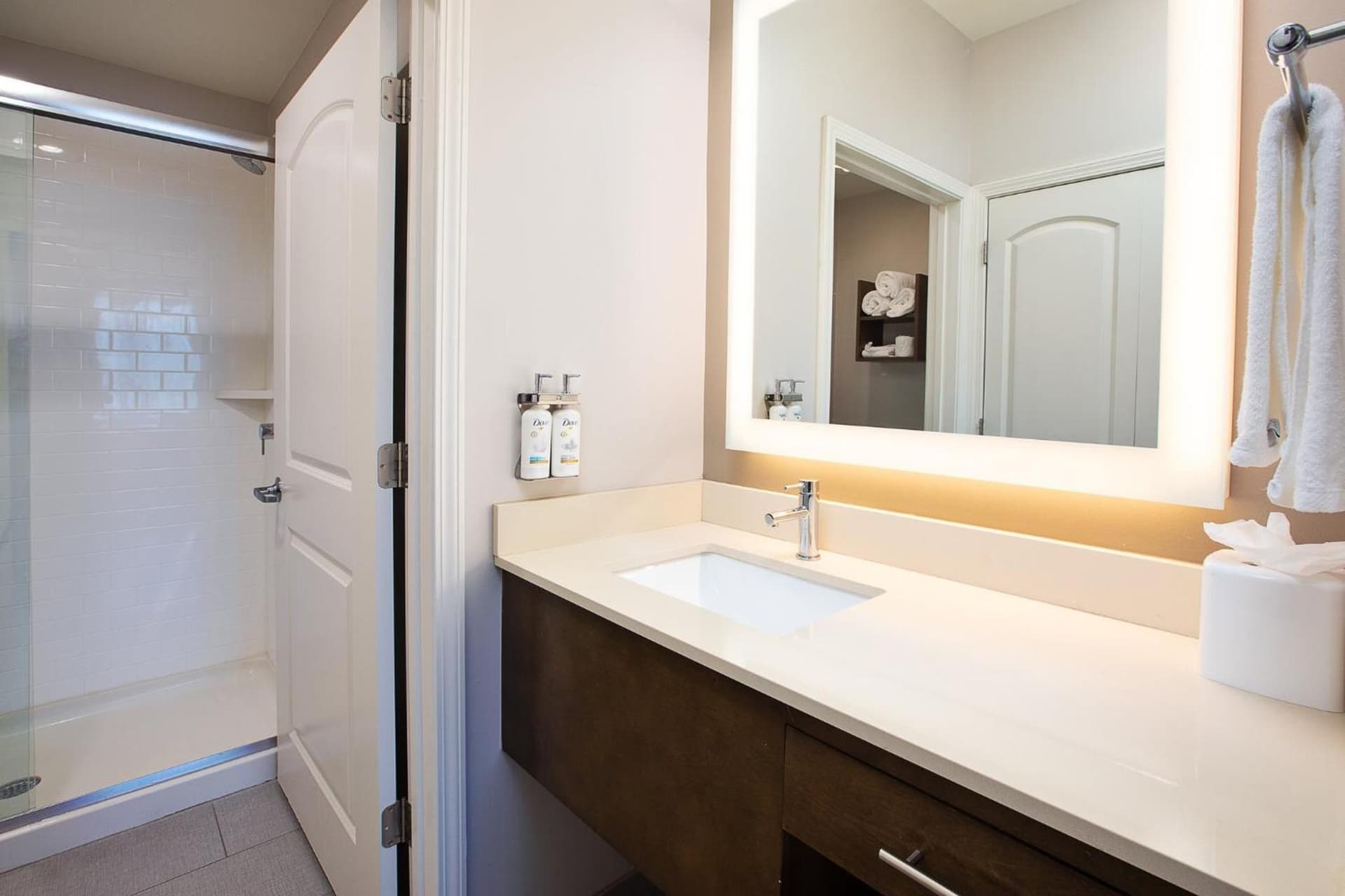 Staybridge Suites Auburn Hills by IHG gallery photo in Auburn Hills, MI — image 43