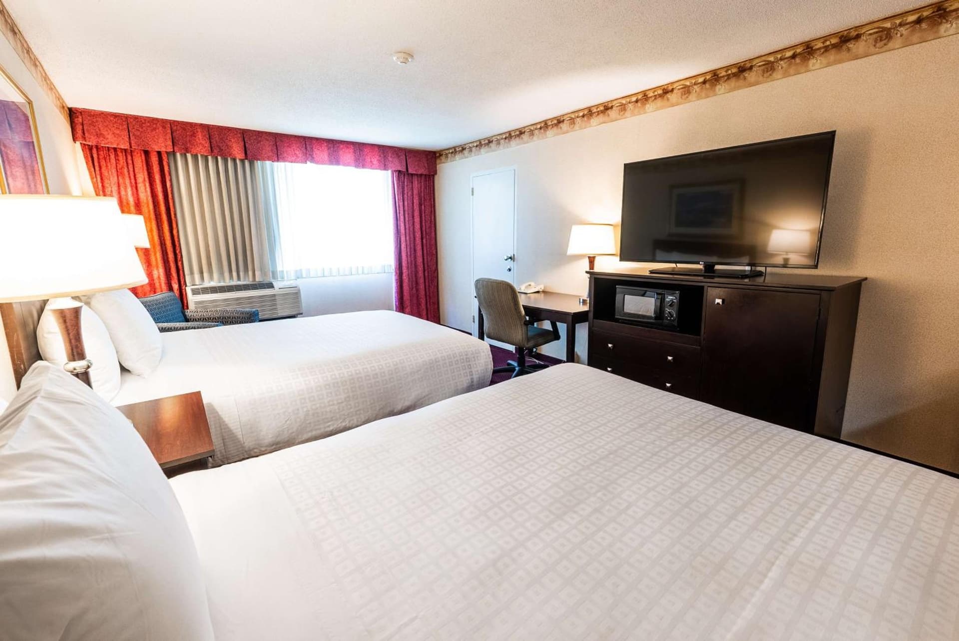 Fireside Inn & Suites Portland gallery photo in Portland, ME — image 21