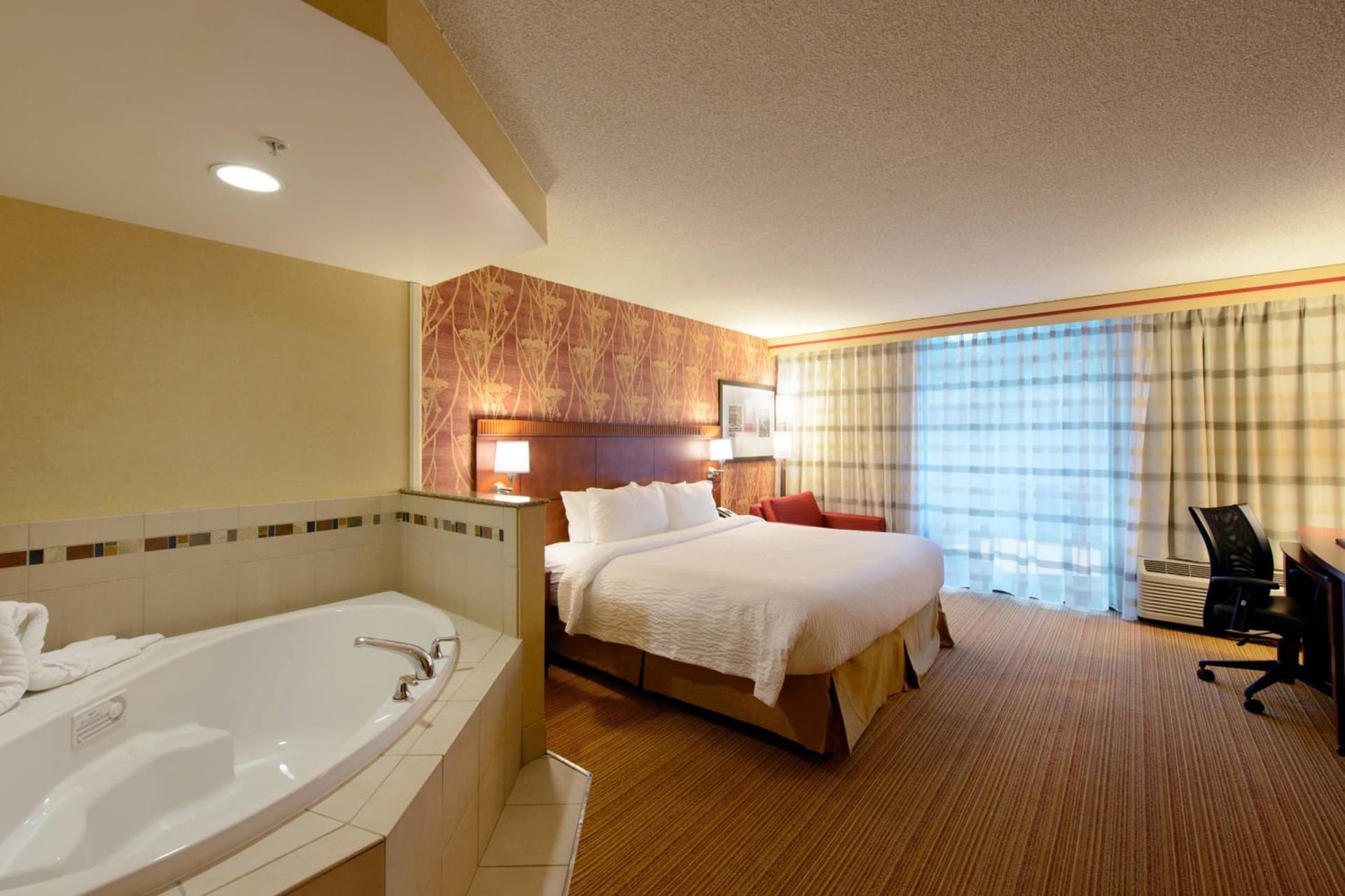 Courtyard by Marriott Canton gallery photo in North Canton, OH — image 19