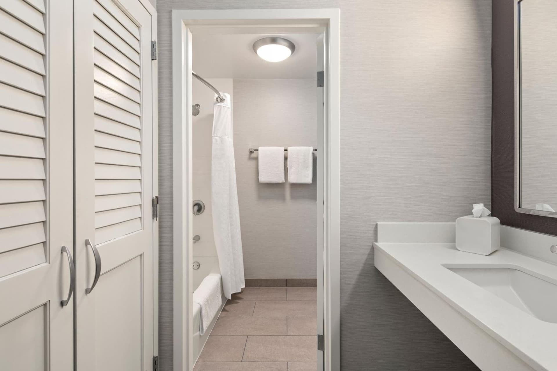 Courtyard by Marriott Chicago Waukegan / Gurnee gallery photo in Waukegan, IL — image 46