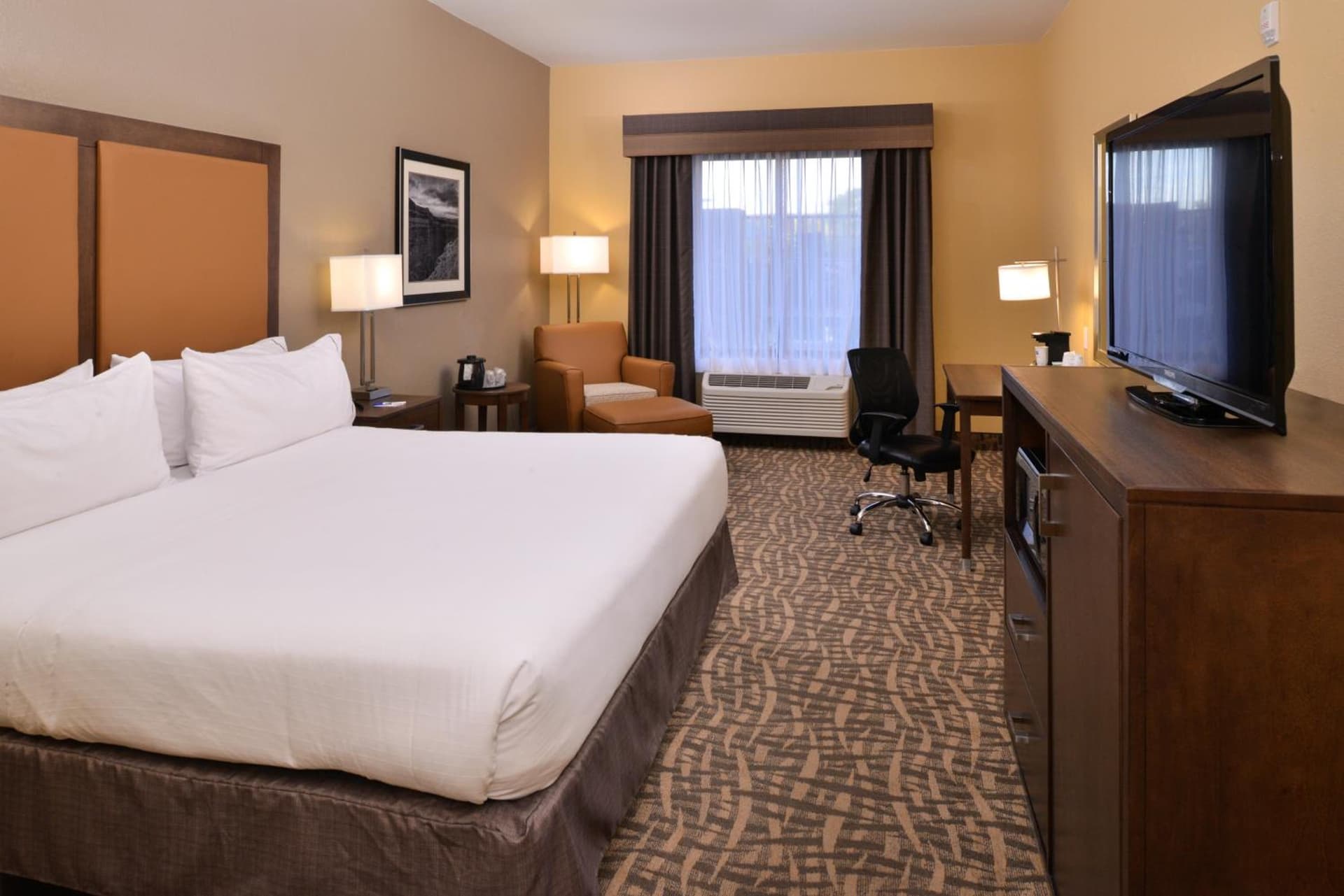 Holiday Inn Express & Suites Page - Lake Powell Area by IHG interior in Page, AZ — gallery photo 2