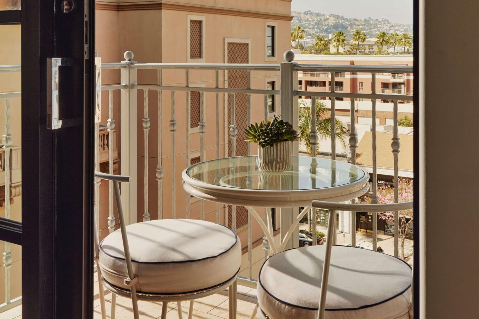The Maybourne Beverly Hills, Maybourne property views in Los Angeles, CA — gallery photo 3
