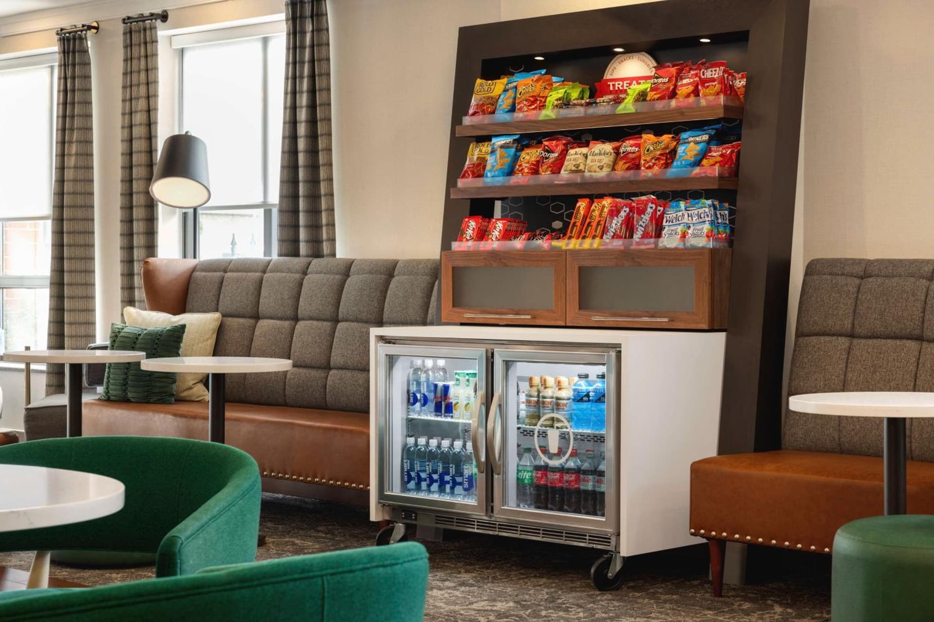 Hampton Inn by Hilton Boston/Cambridge gallery photo in Cambridge, MA — image 13
