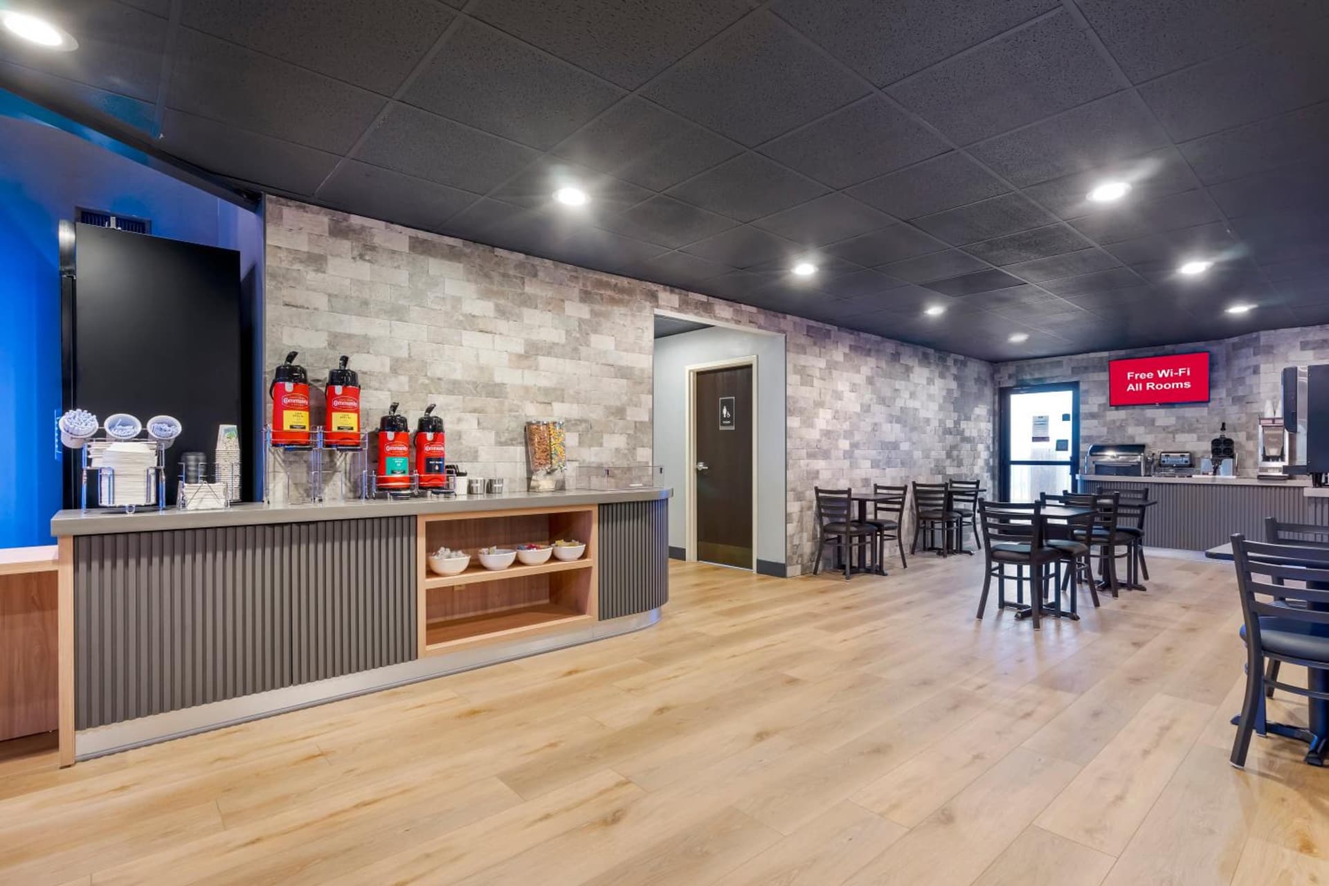 SPOT X Hotel Tampa - Wesley Chapel by The Red Collection gallery photo in Wesley Chapel, FL — image 34