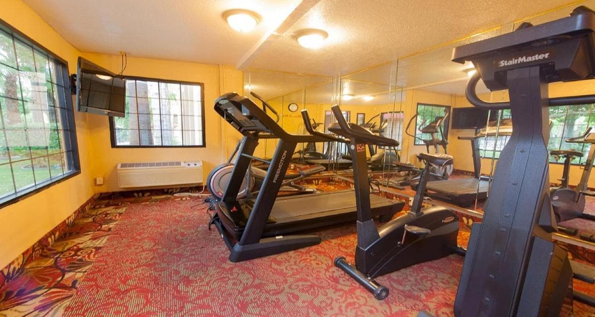 Clarion Hotel Bakersfield North gallery photo in Bakersfield, CA — image 35