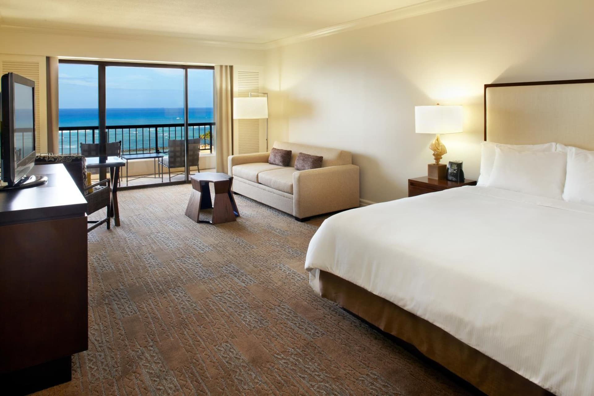 Hilton Hawaiian Village Waikiki Beach Resort gallery photo in Honolulu, HI — image 61