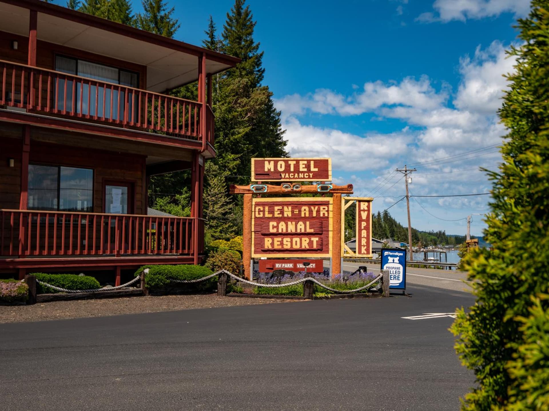 The Glen Resort gallery photo in Hoodsport, WA — image 6
