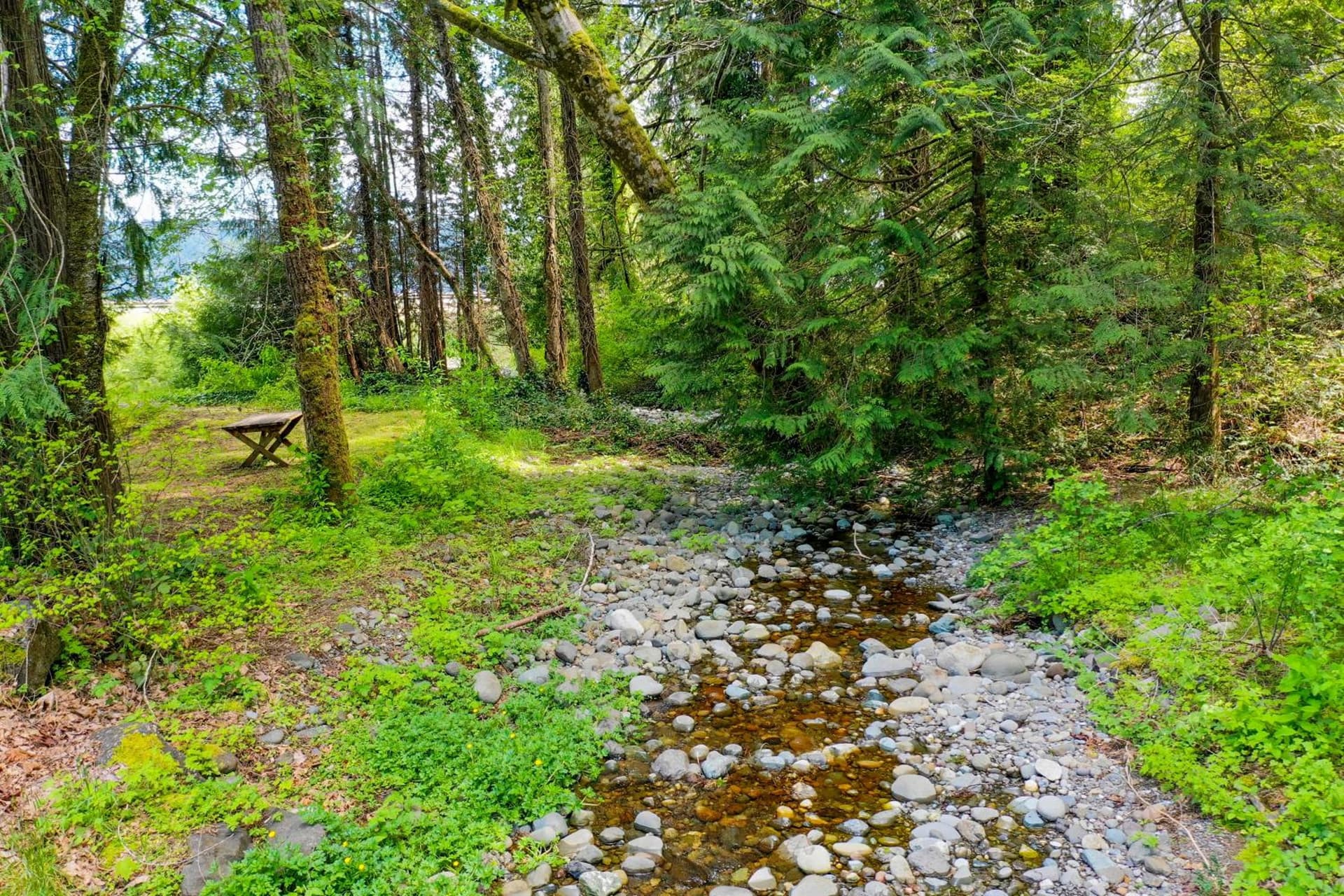 The Glen Resort property views in Hoodsport, WA — gallery photo 3
