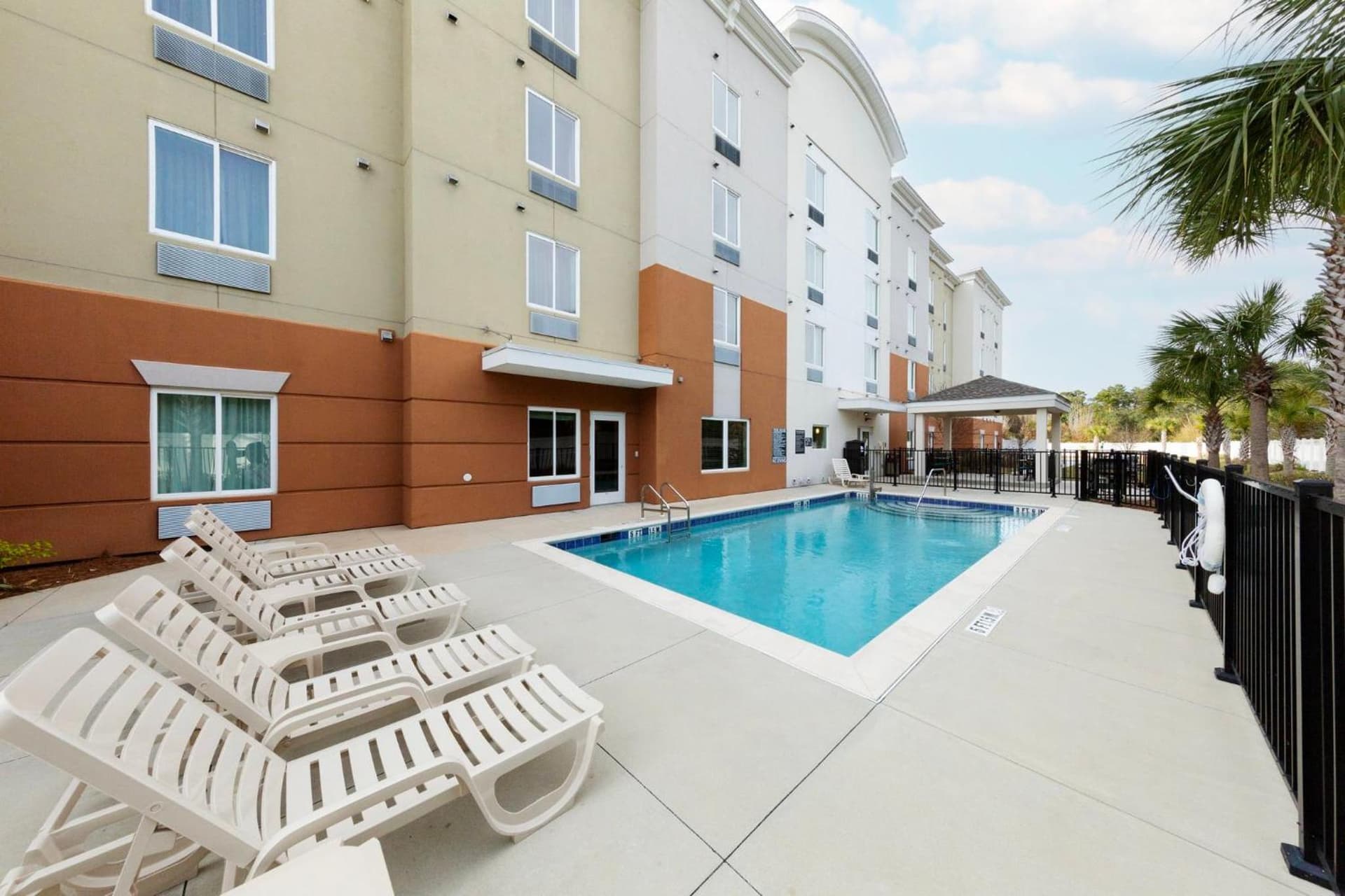 Candlewood Suites - Panama City Beach Pier Park by IHG gallery photo in Panama City Beach, FL — image 19