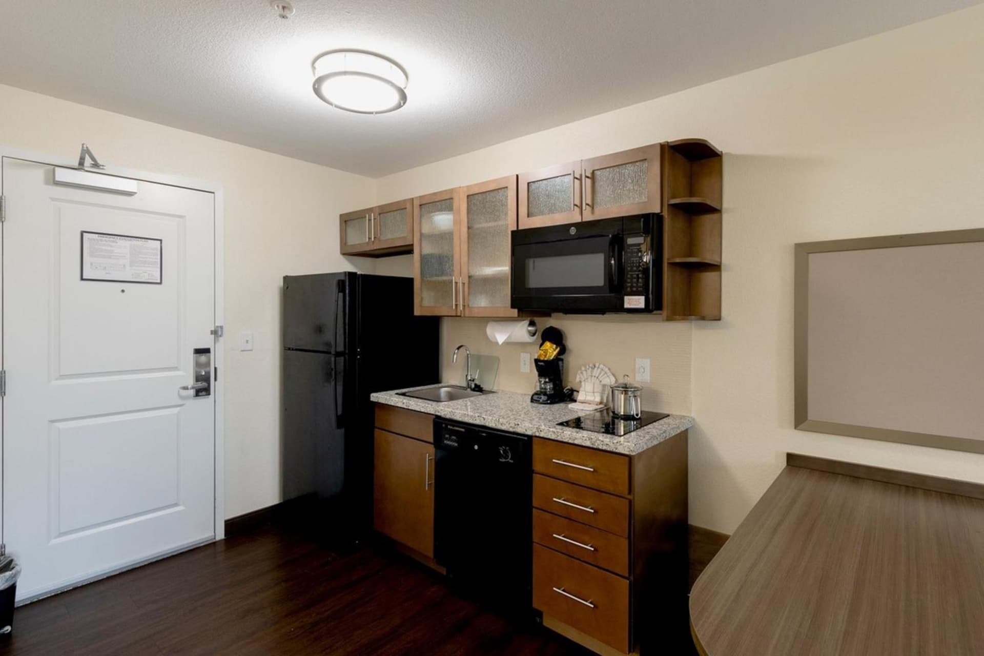 Candlewood Suites - Panama City Beach Pier Park by IHG gallery photo in Panama City Beach, FL — image 10