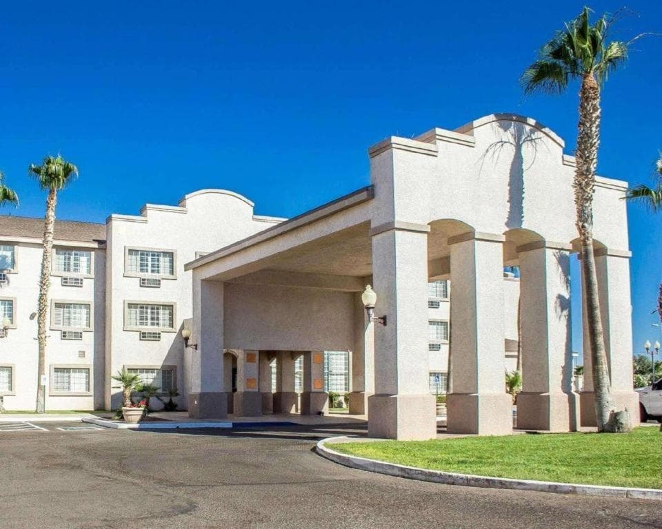 La Quinta Inn & Suites by Wyndham Safford Copper Valley featured exterior or lobby in Safford, AZ — similar hotel