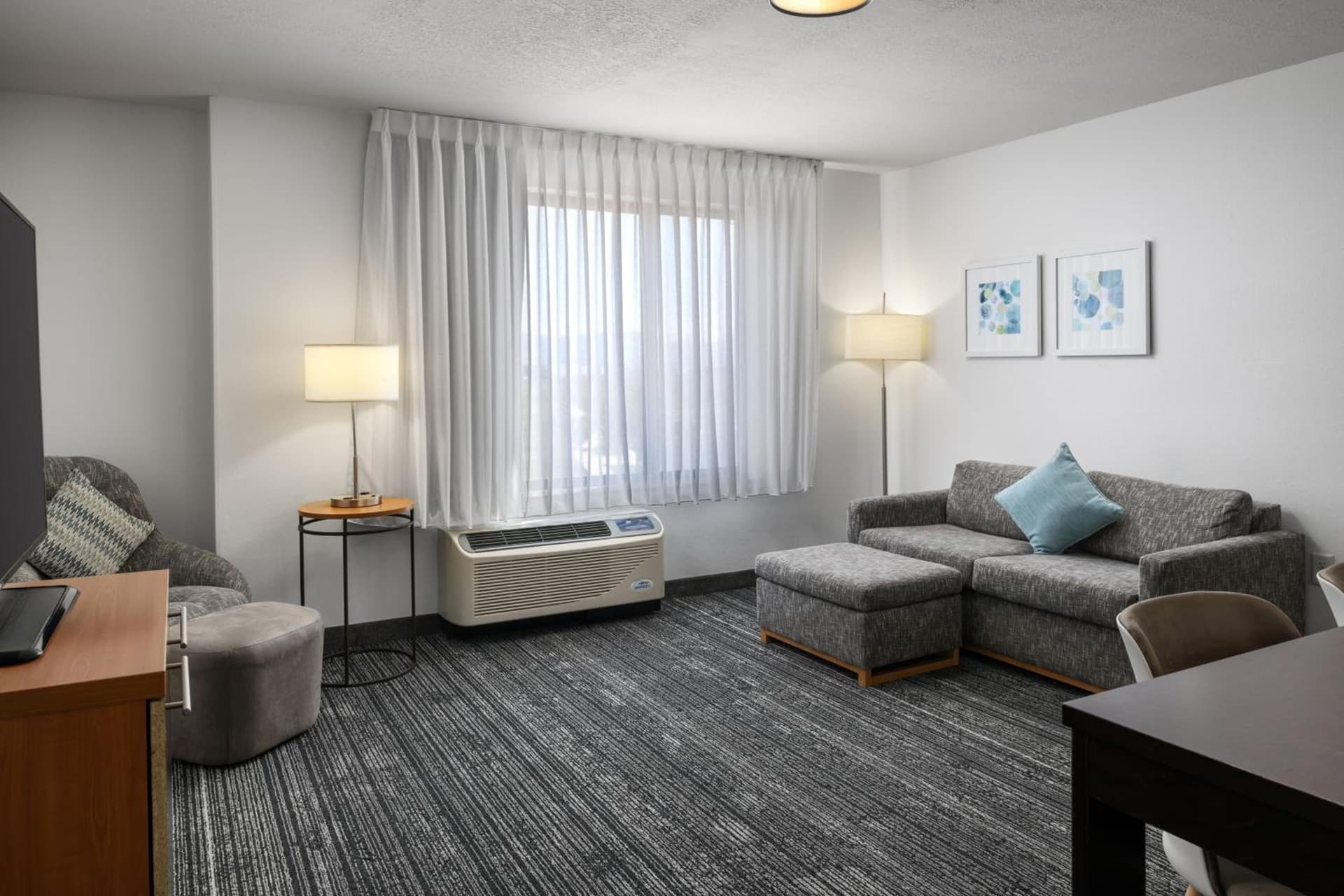 TownePlace Suites by Marriott Salt Lake City-West Valley interior in West Valley City, UT — gallery photo 2