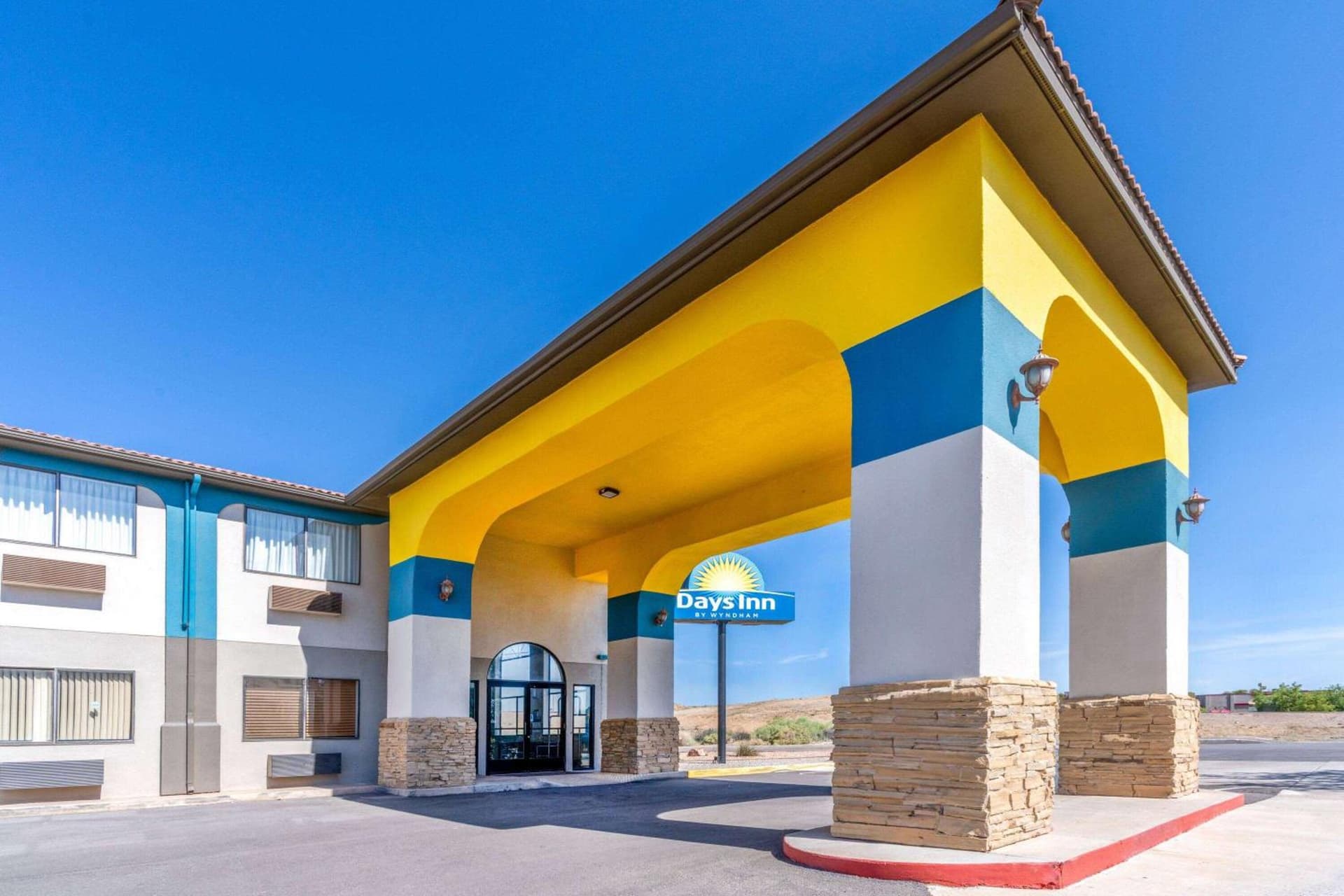 Days Inn by Wyndham Los Lunas property views in Los Lunas, NM — gallery photo 3