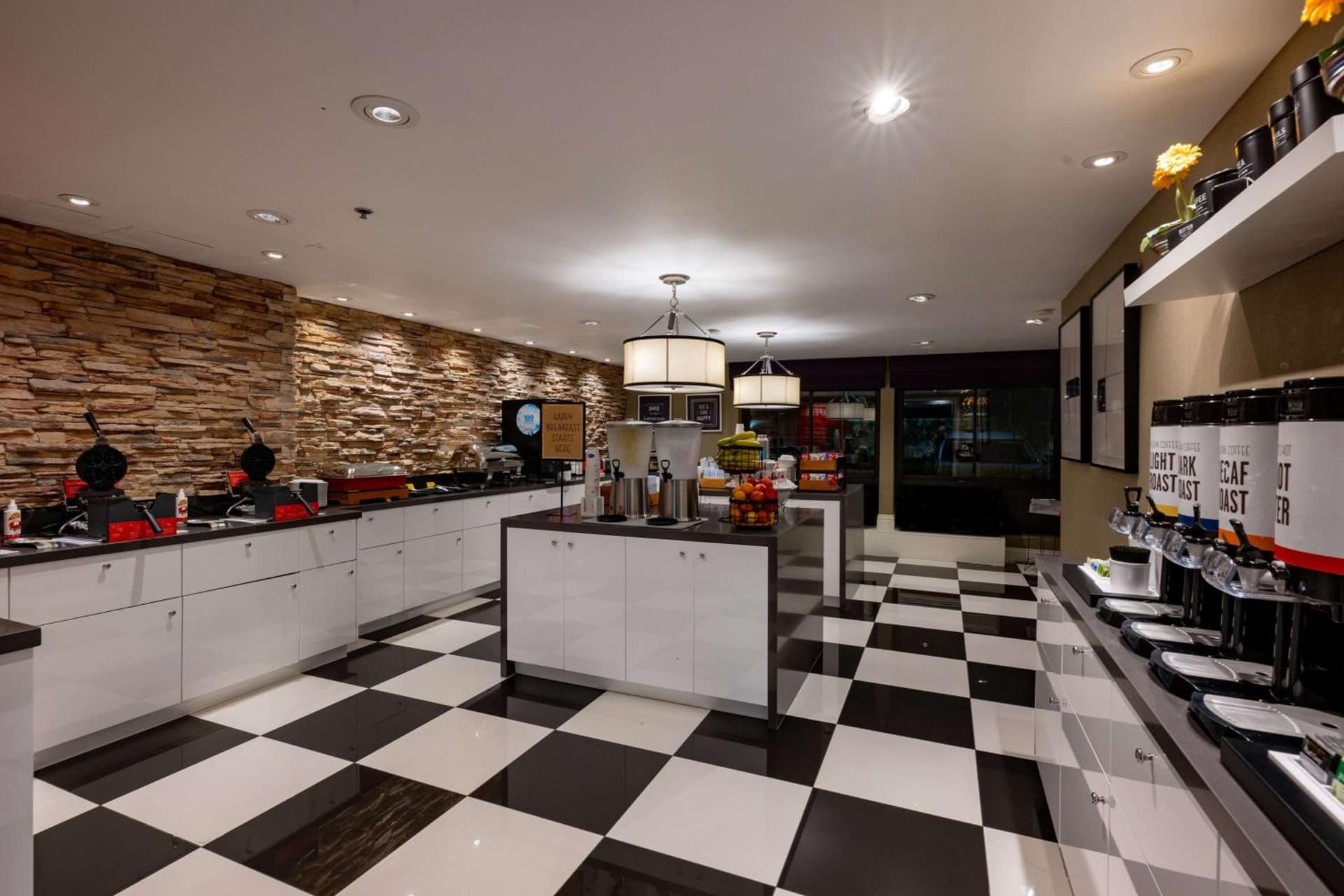 Hampton Inn by Hilton San Diego - Kearny Mesa gallery photo in San Diego, CA — image 5