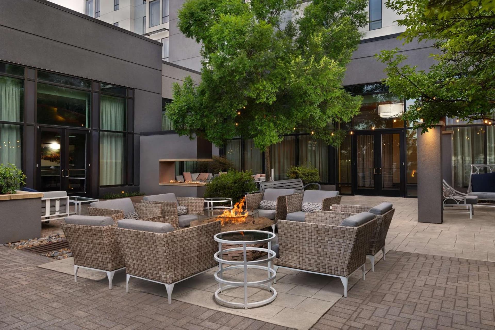 Embassy Suites by Hilton Knoxville West interior in Knoxville, TN — gallery photo 2